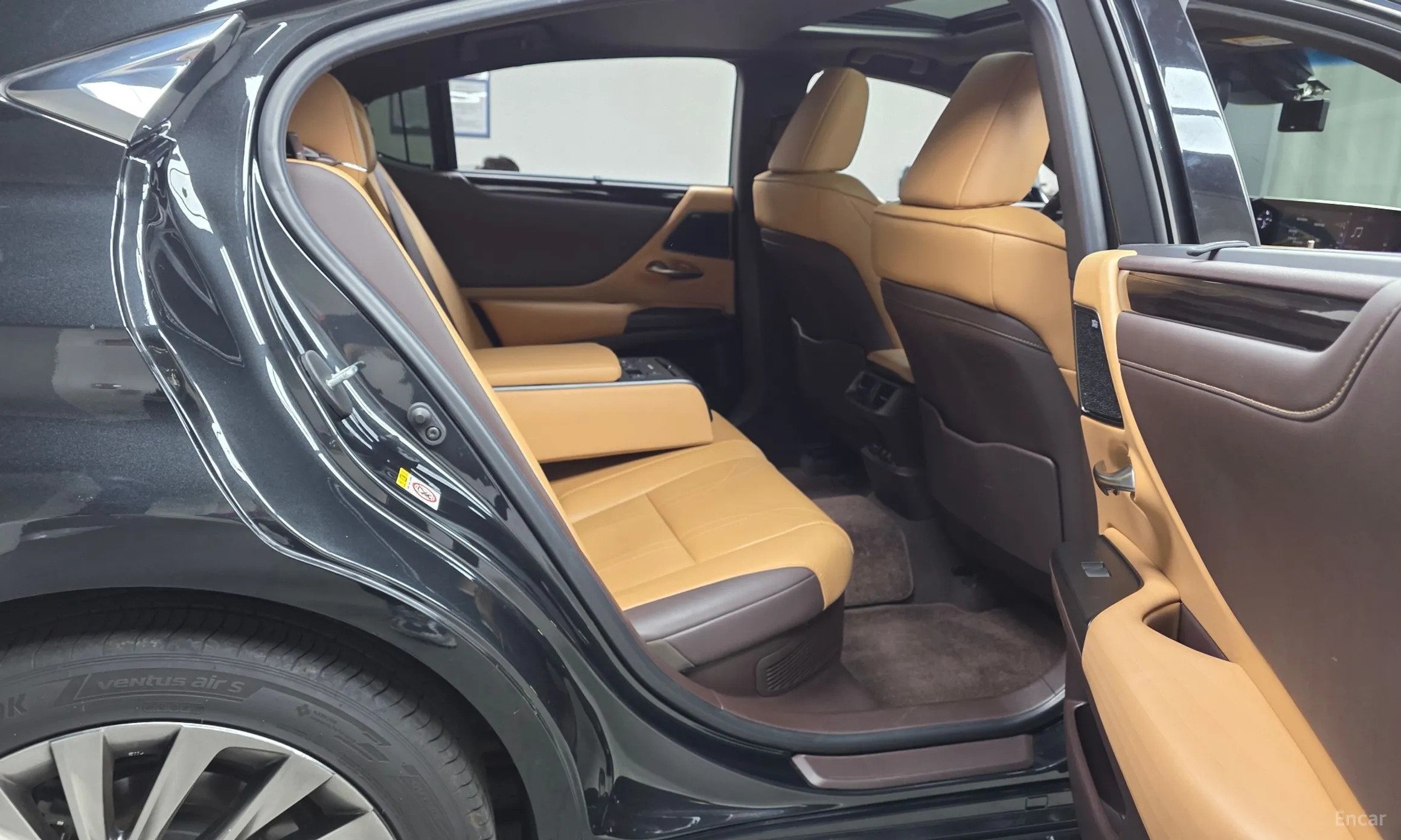 Lexus ES300h 7th Generation превью 12