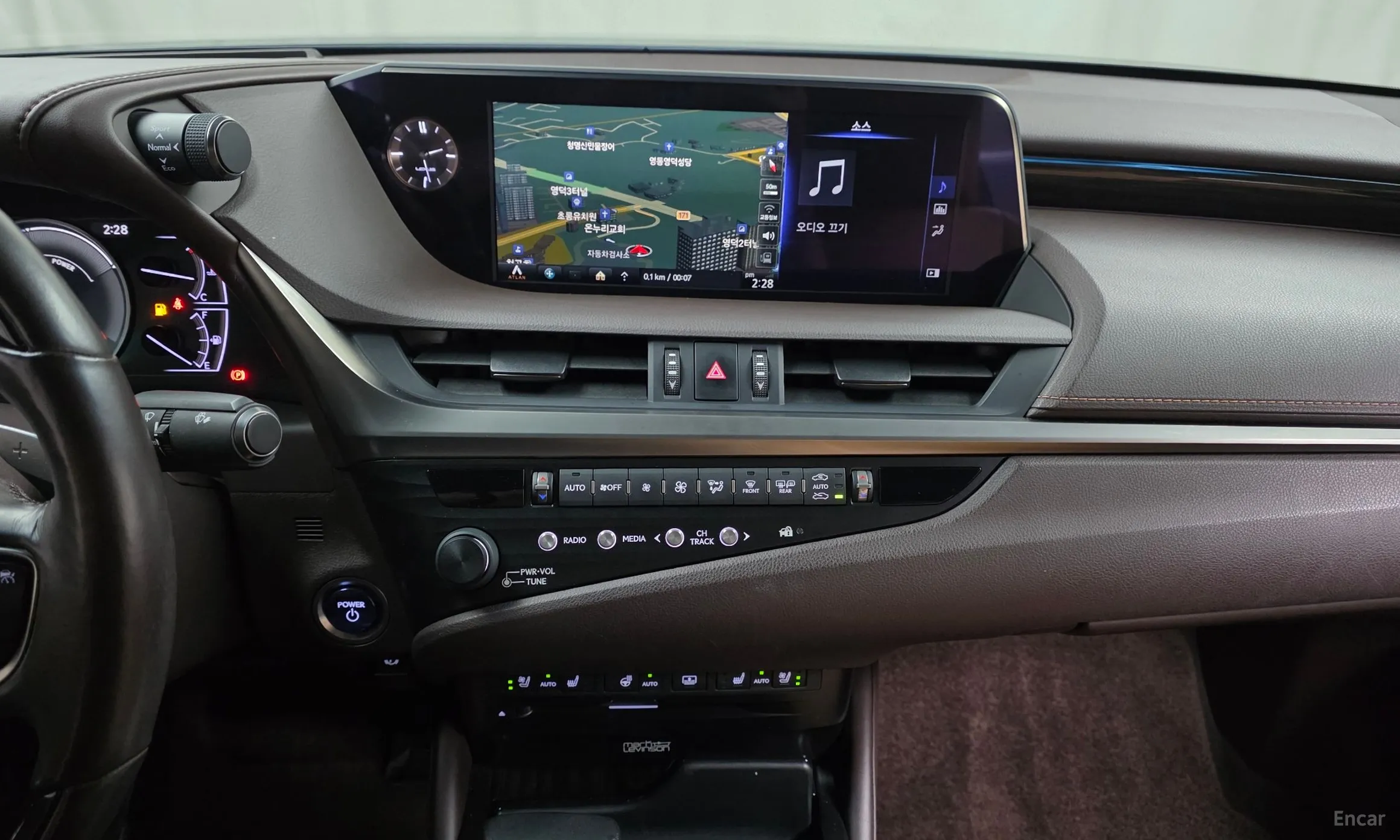 Lexus ES300h 7th Generation превью 13