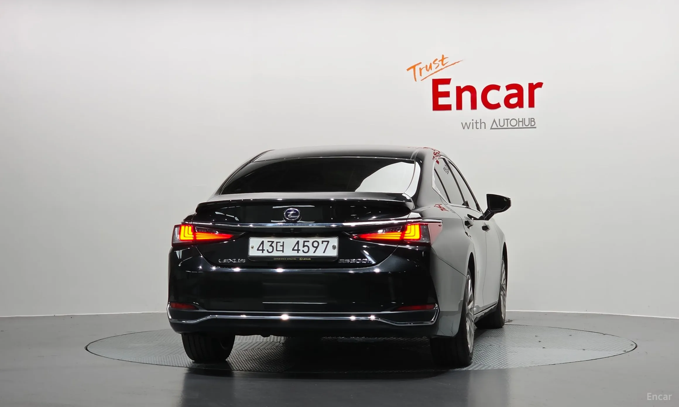 Lexus ES300h 7th Generation превью 4