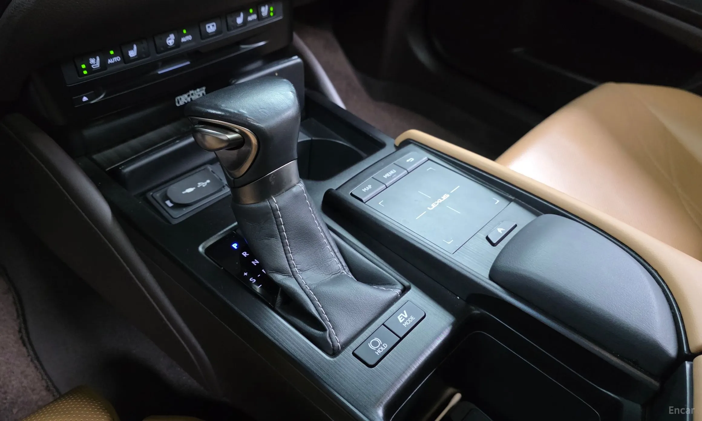 Lexus ES300h 7th Generation превью 9
