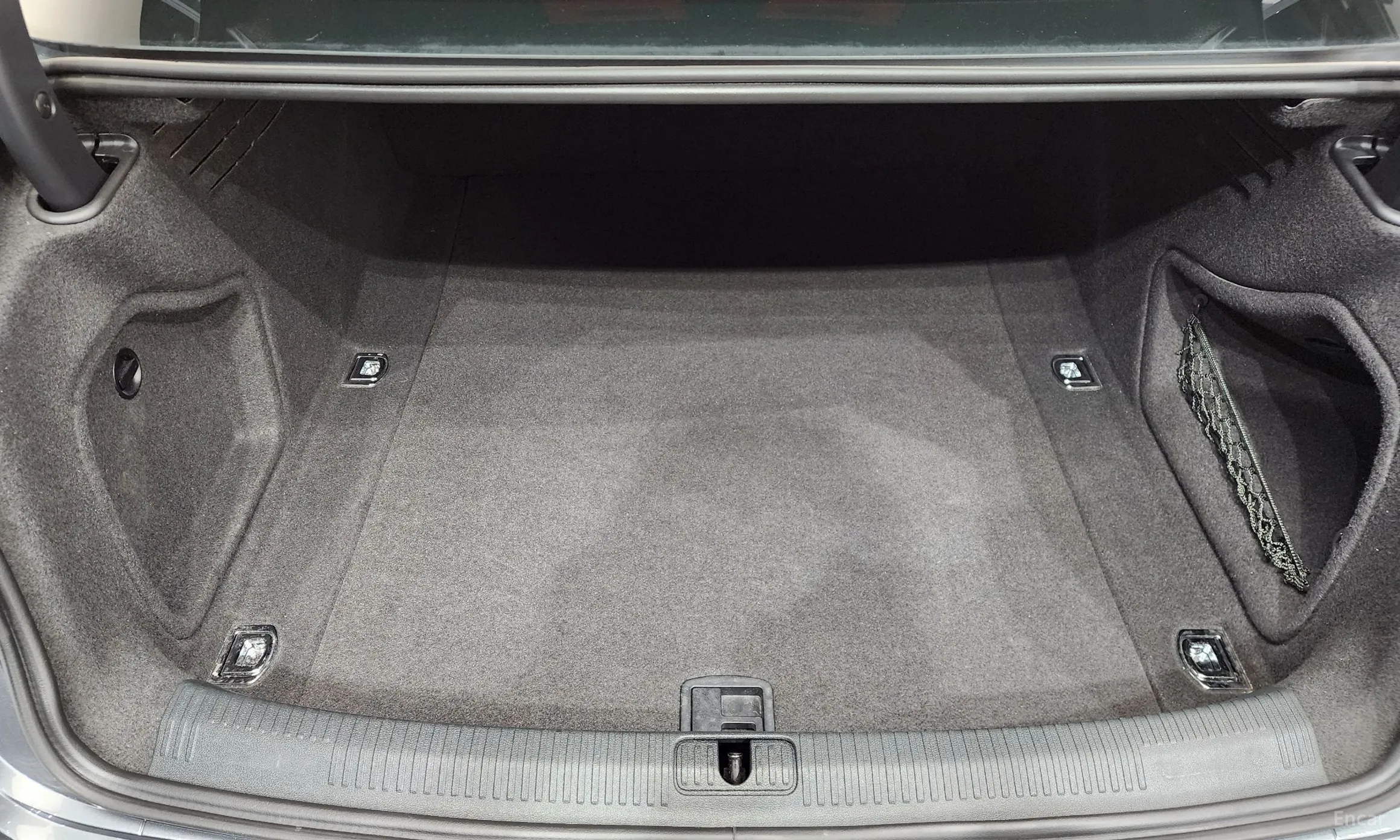 Audi A4 (B9) превью 20
