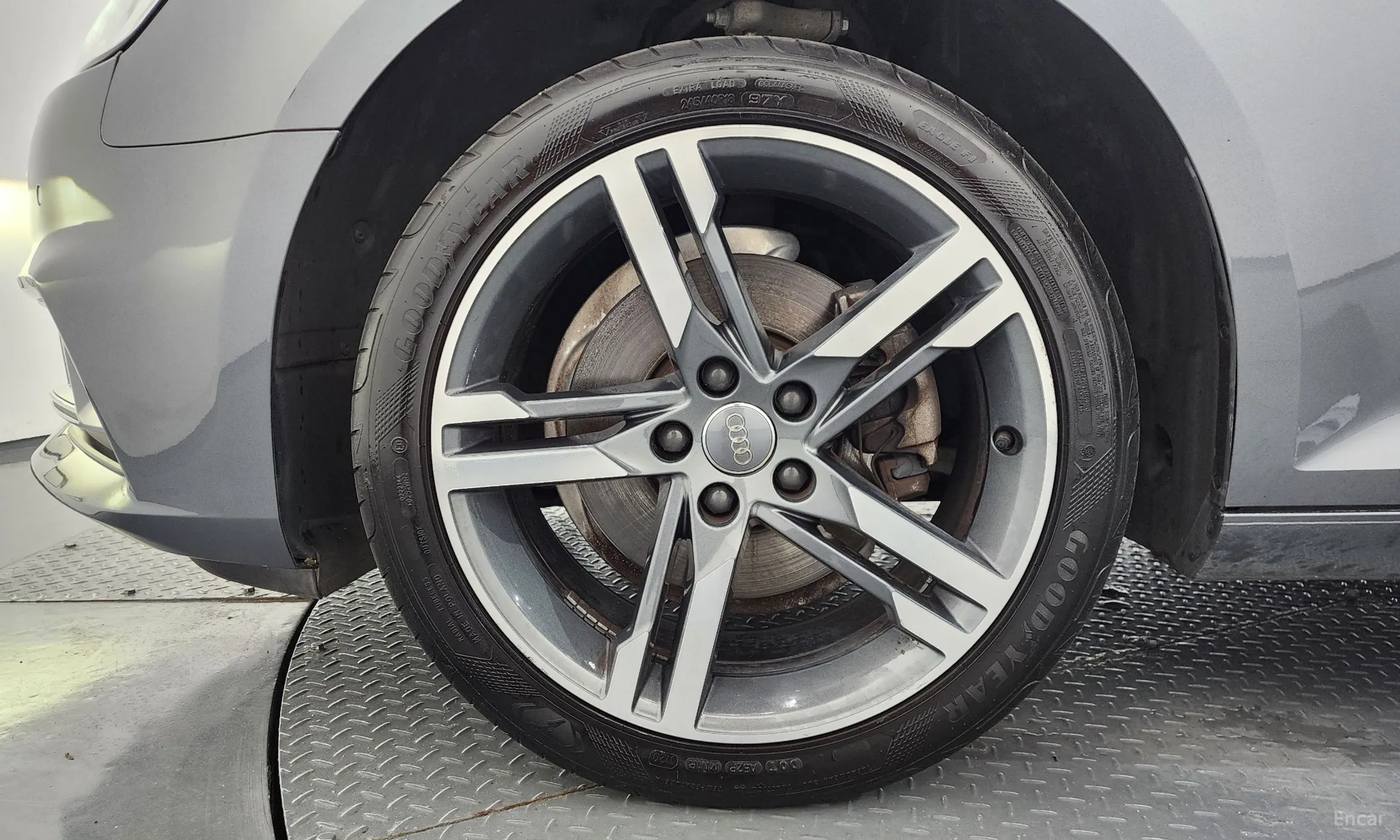 Audi A4 (B9) превью 5