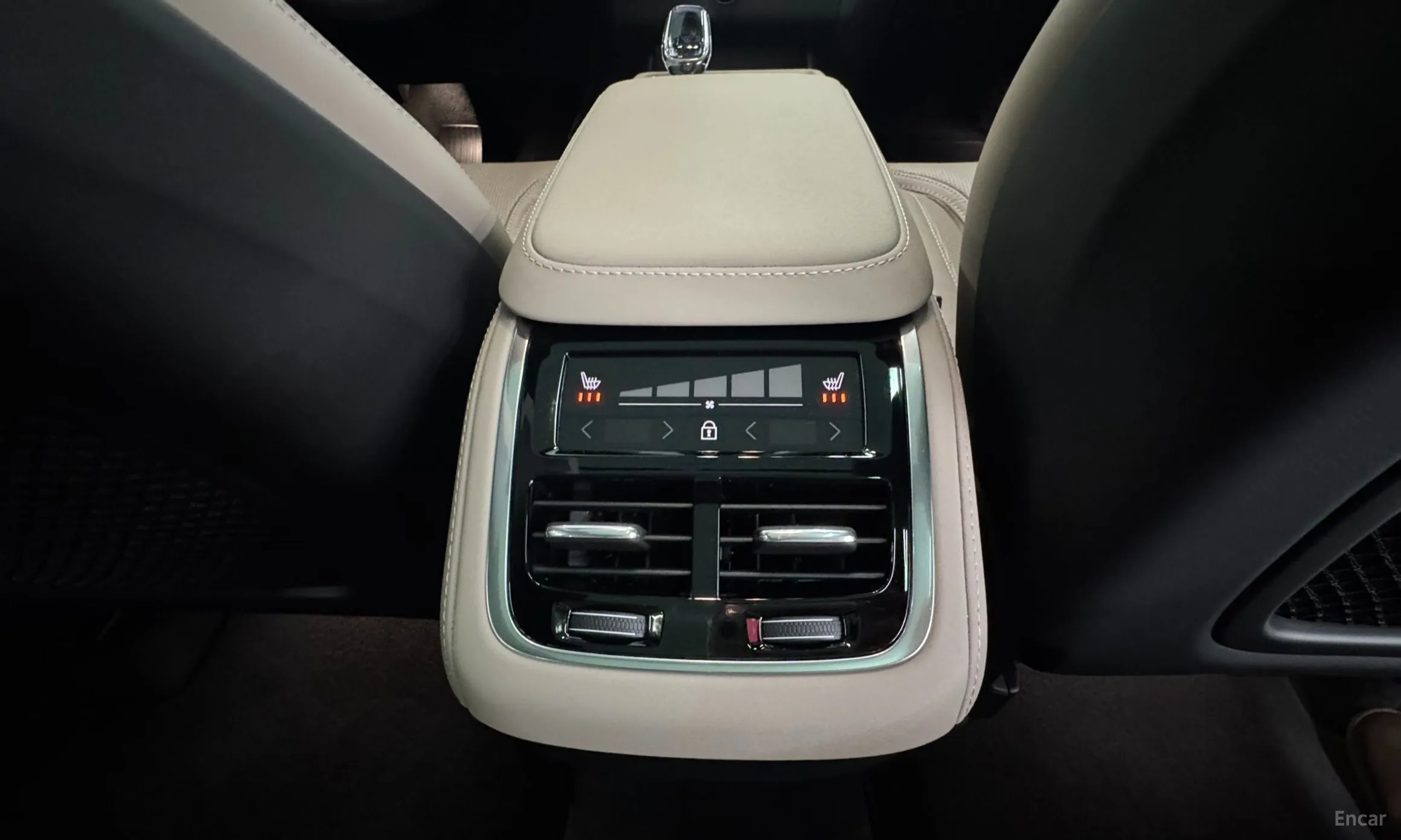 Volvo XC90 Gen 2 превью 11