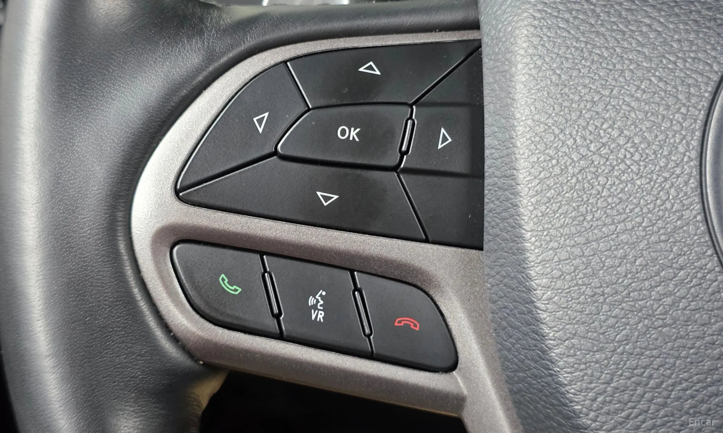 Jeep Cherokee (KL) превью 15