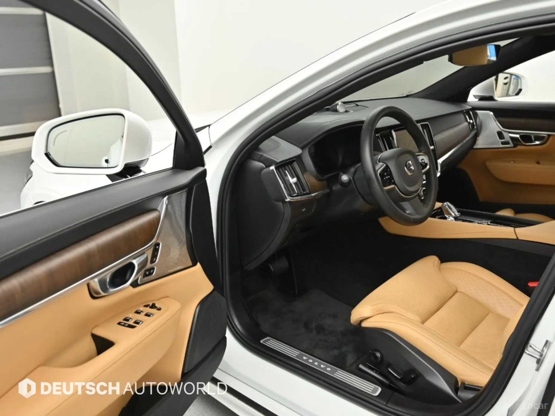 Volvo S90 превью 11