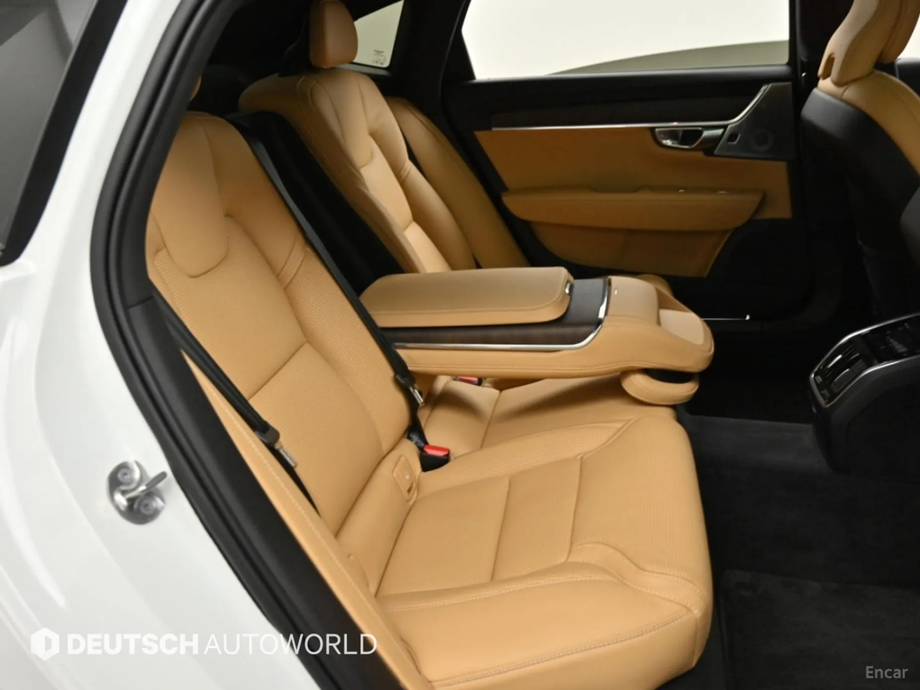 Volvo S90 превью 12
