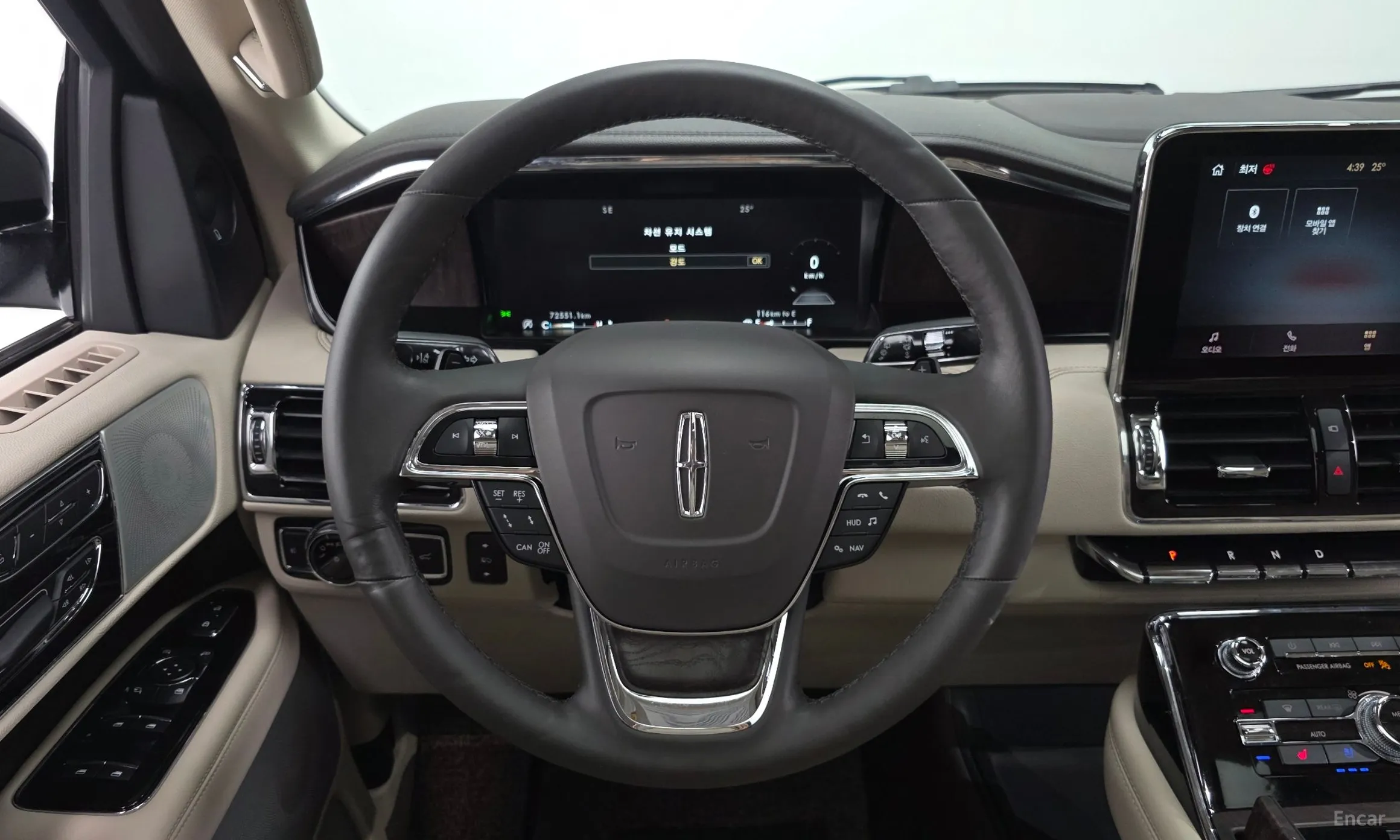 Lincoln Navigator 4th generation превью 14
