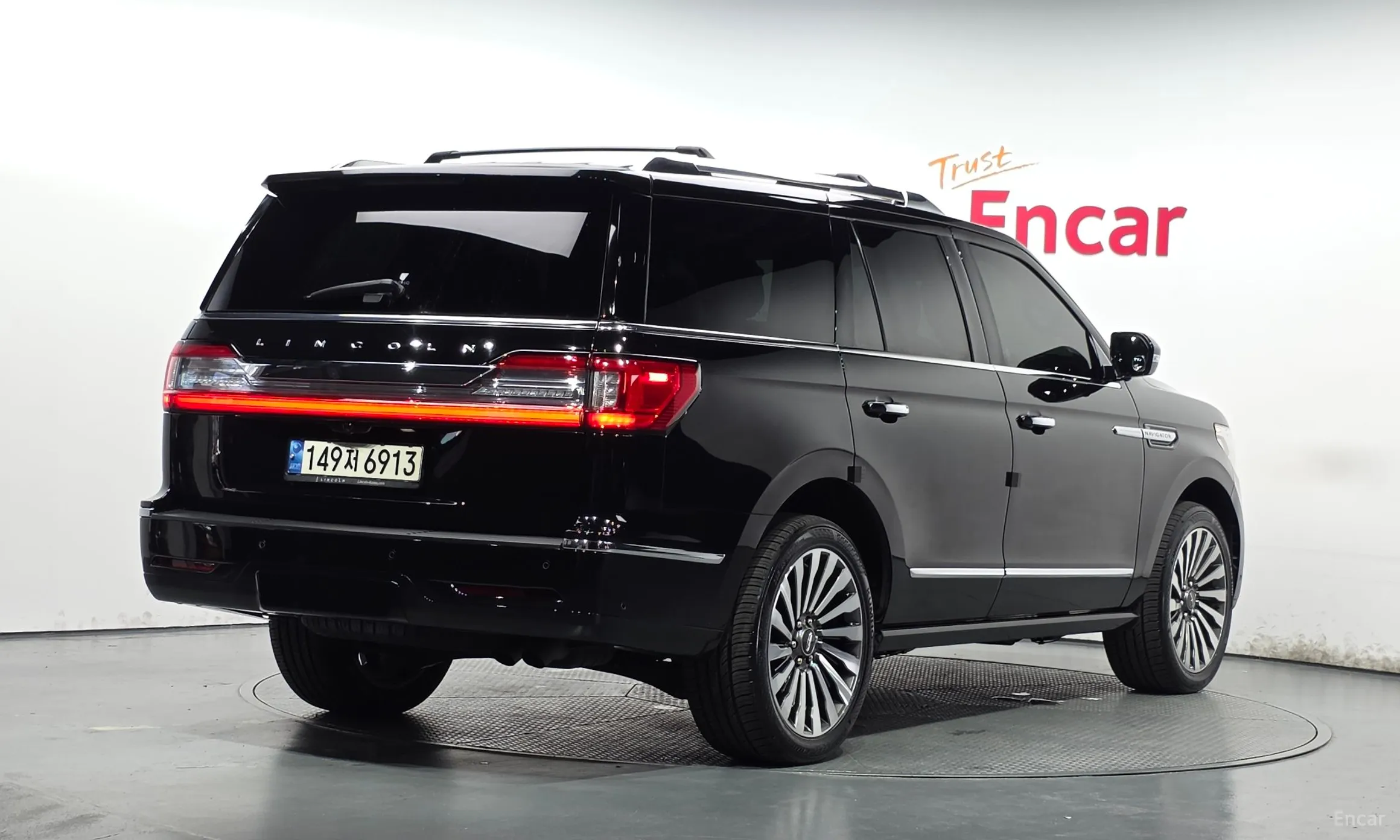 Lincoln Navigator 4th generation