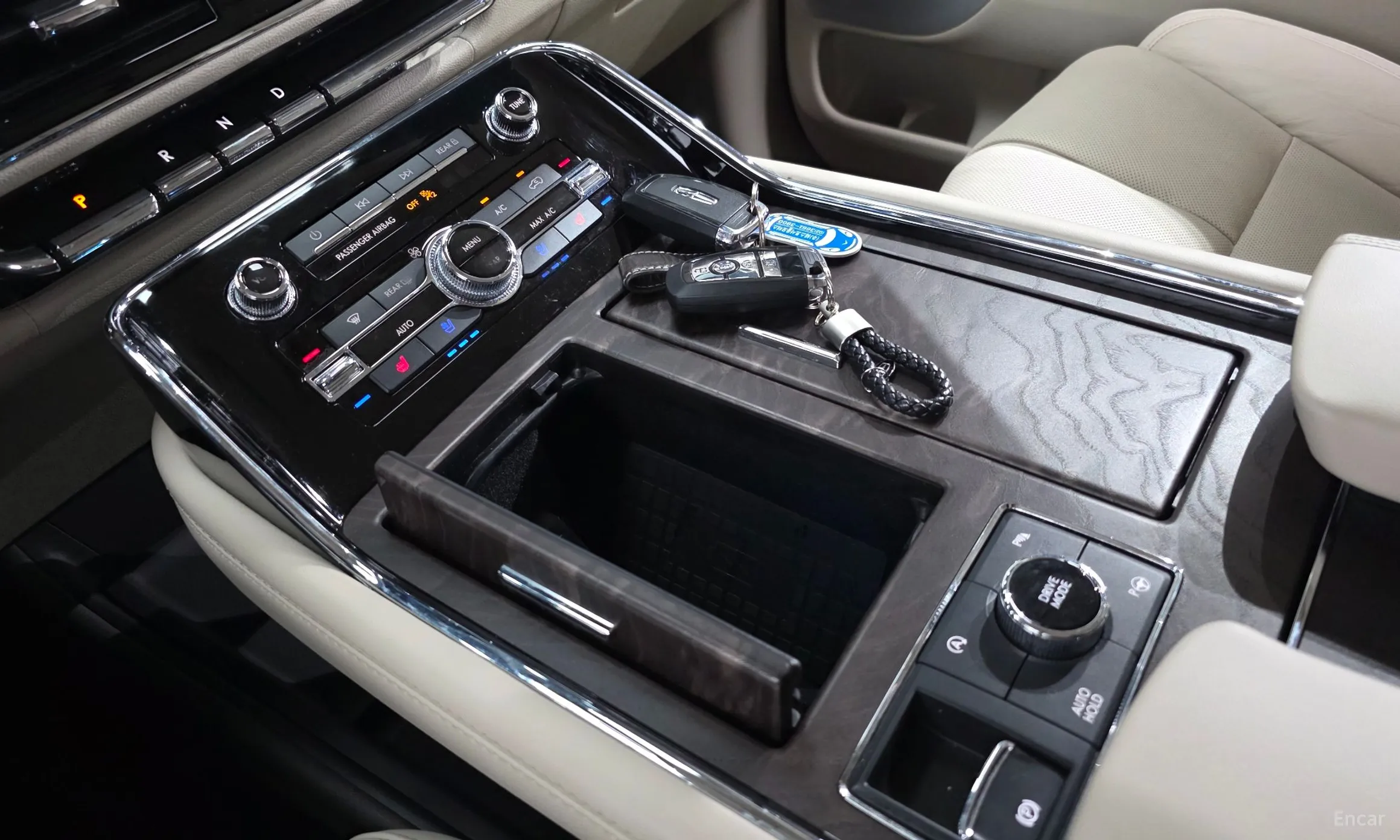 Lincoln Navigator 4th generation превью 17