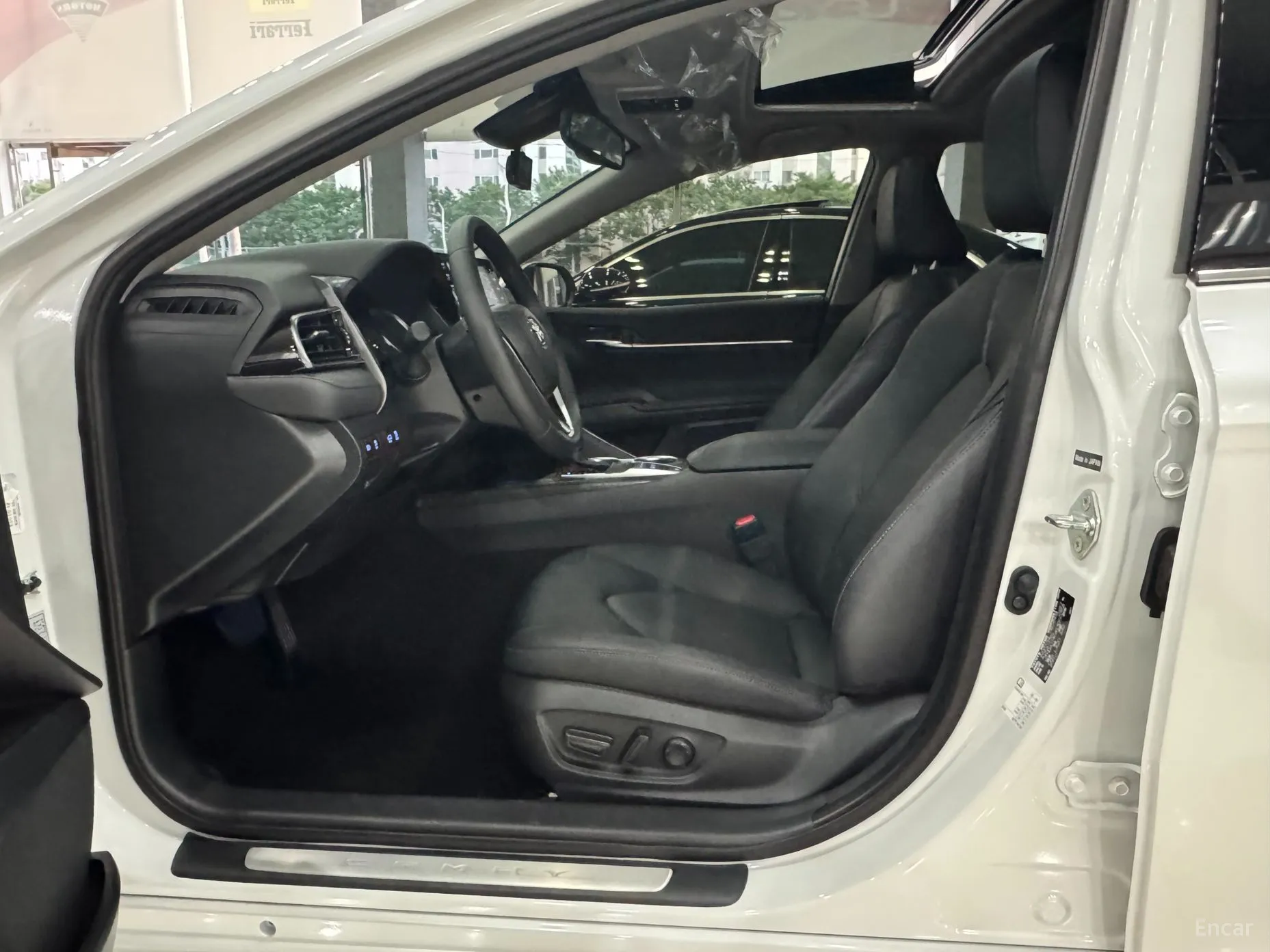 Toyota Camry (XV70) превью 10