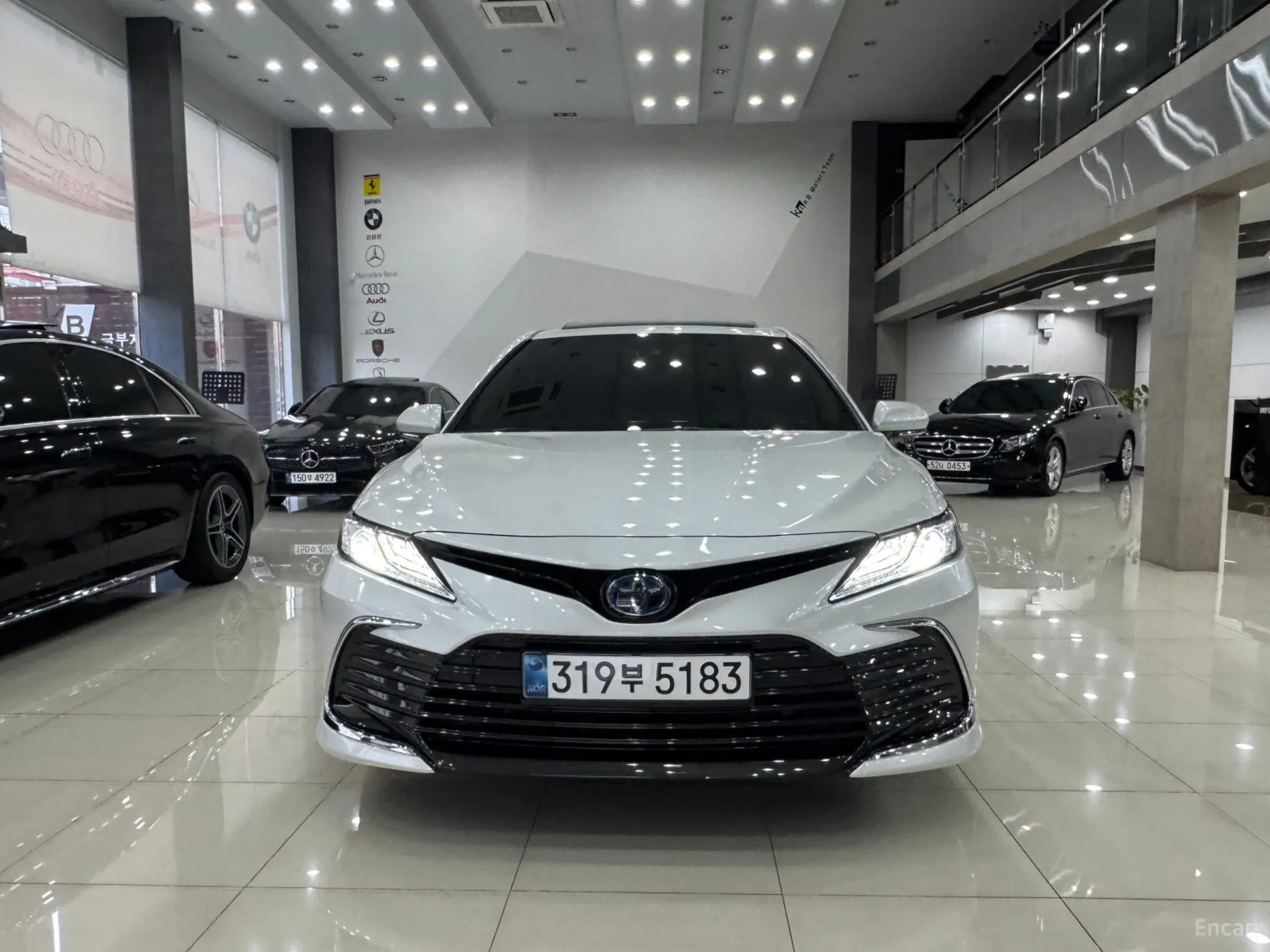 Toyota Camry (XV70) превью 3