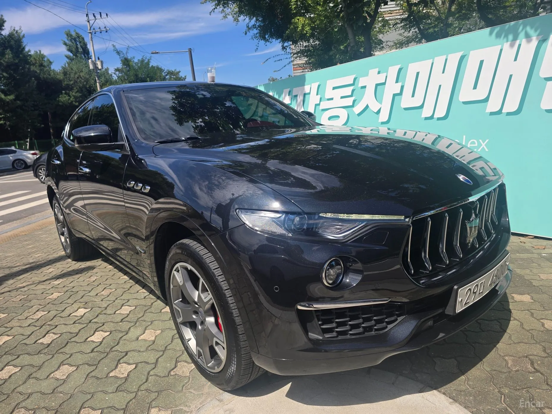 Maserati Levante превью 3