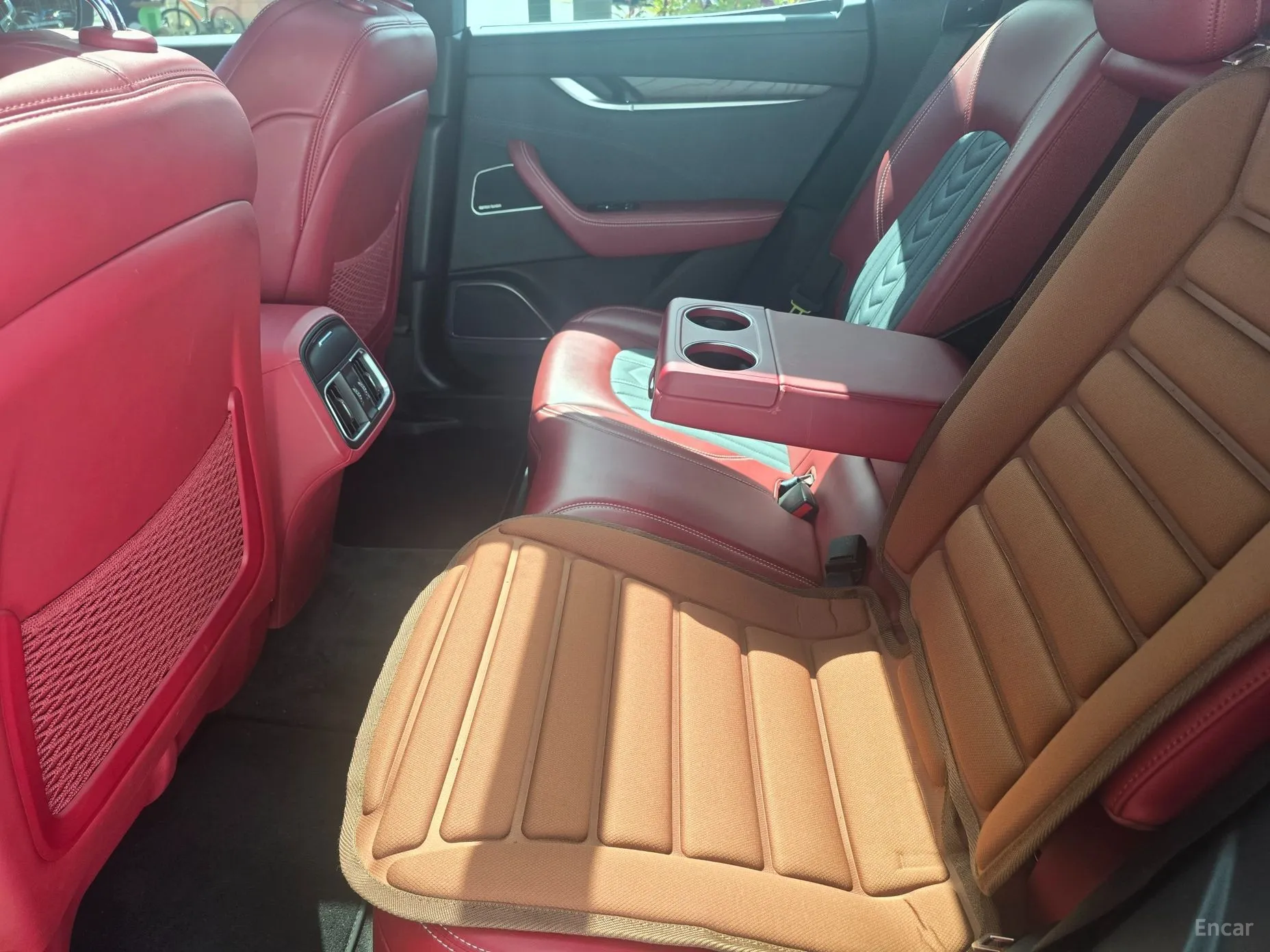 Maserati Levante превью 6