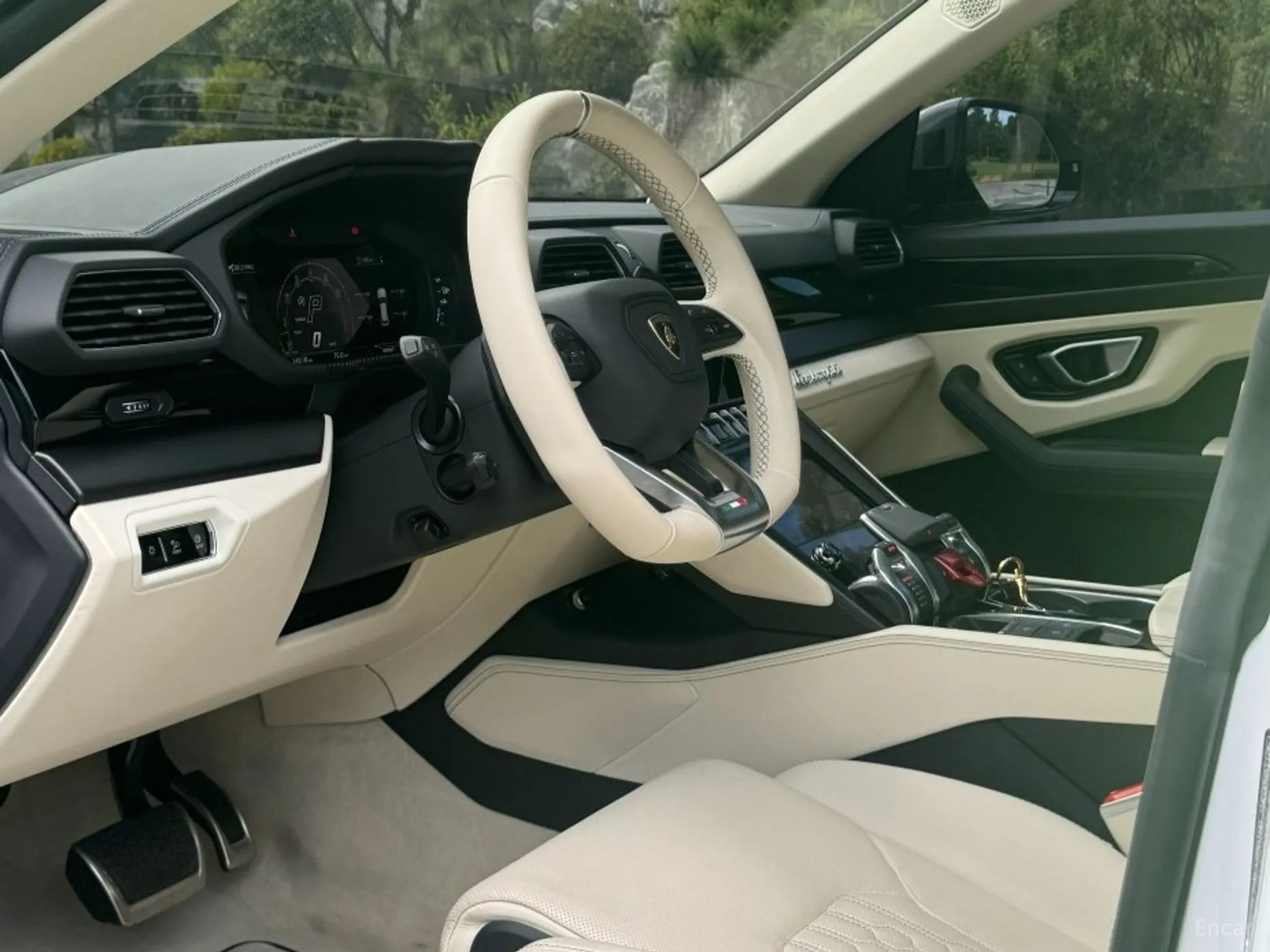 Lamborghini Urus превью 16