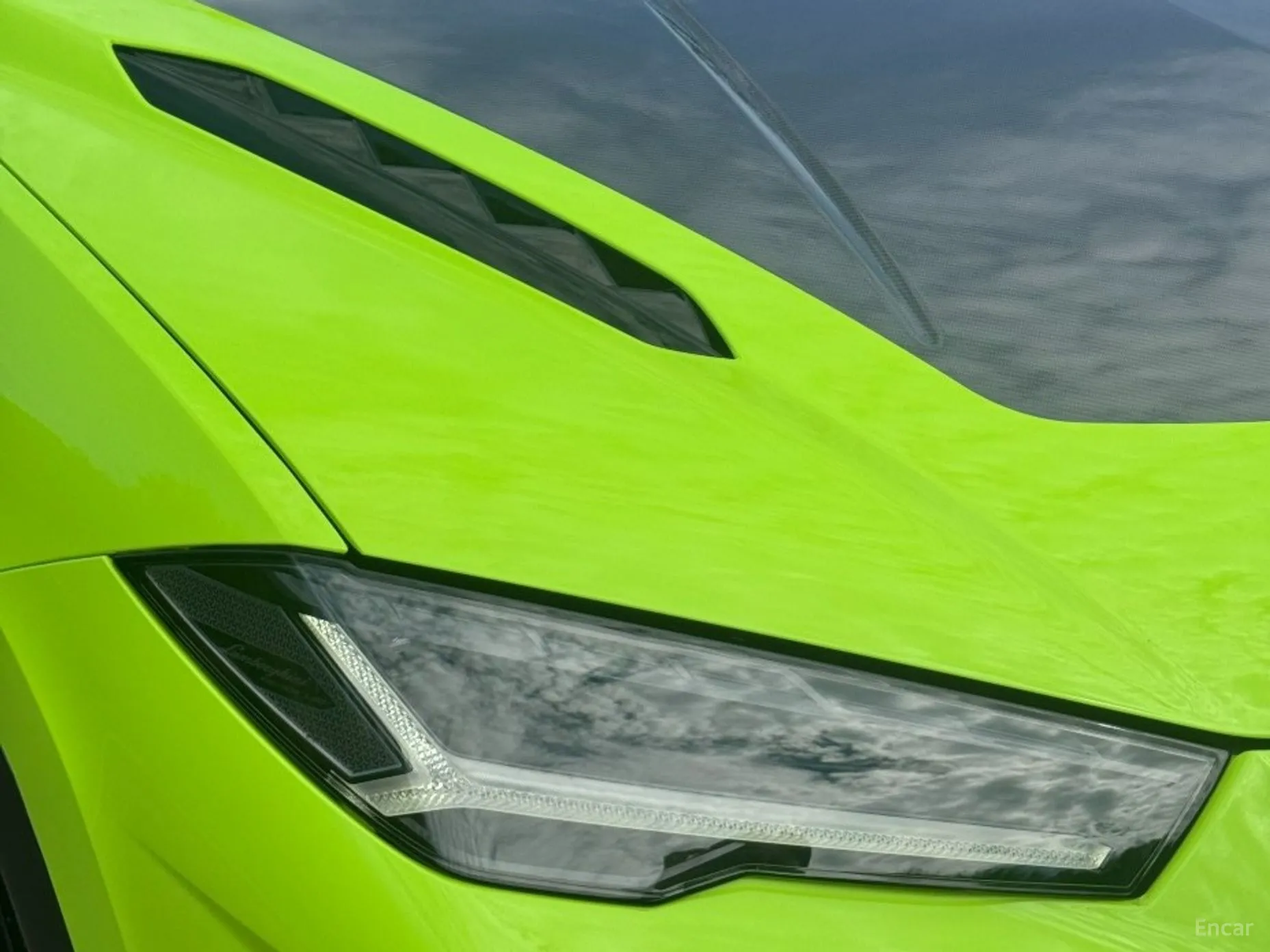 Lamborghini Urus превью 19