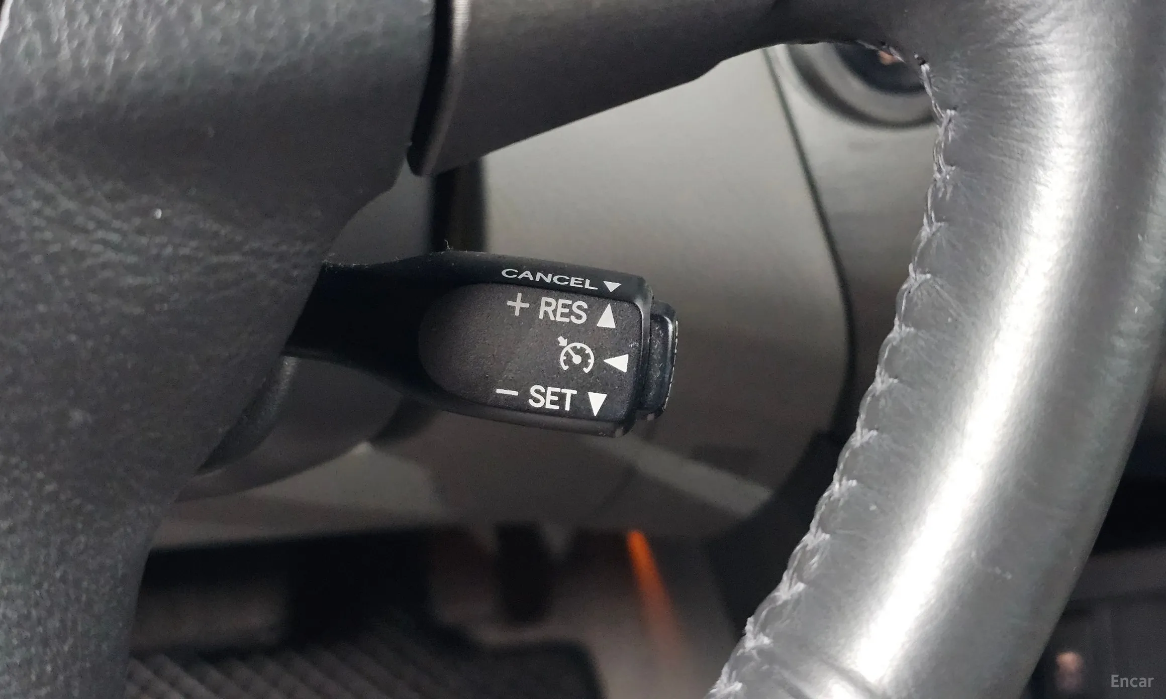Toyota RAV4 превью 17