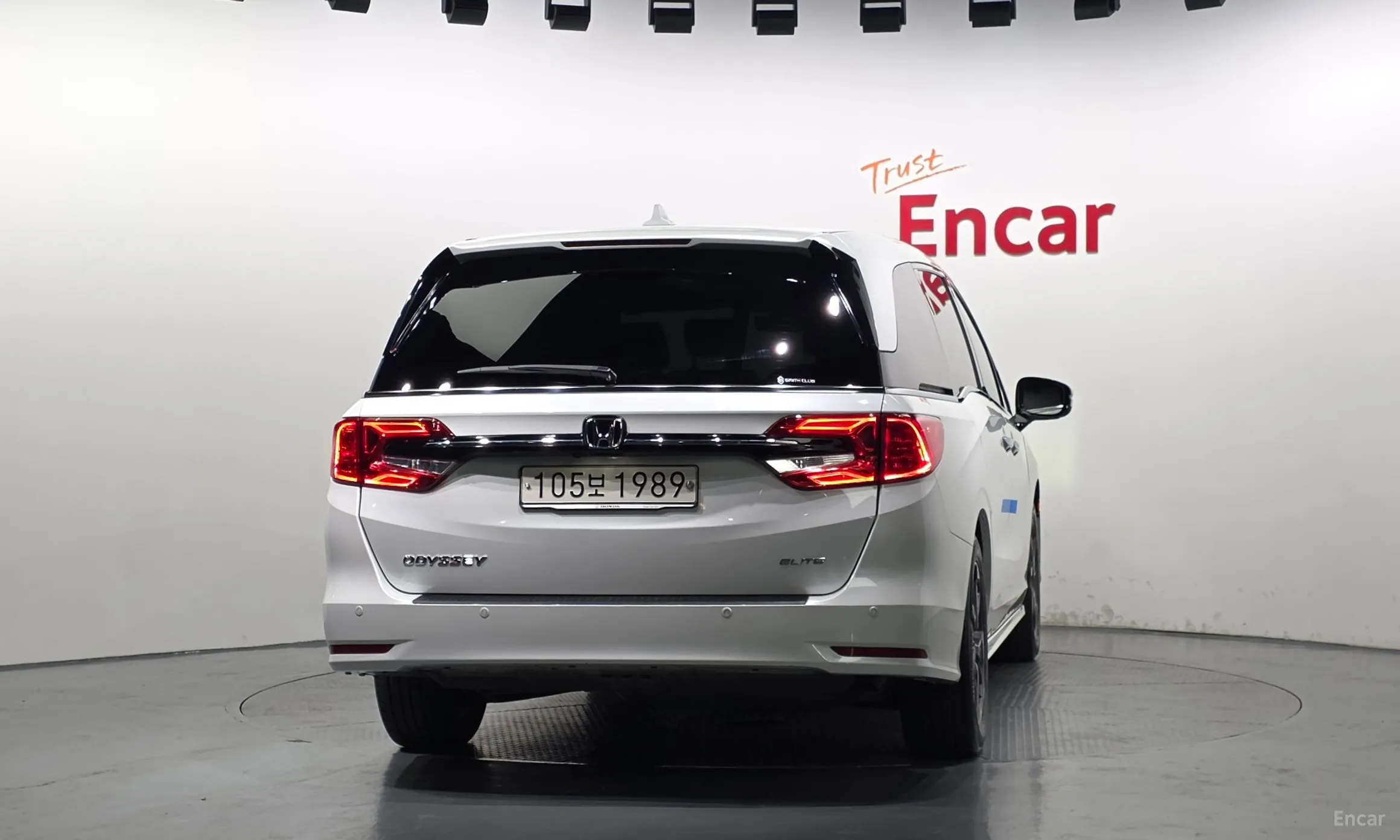 Honda Odyssey превью 4