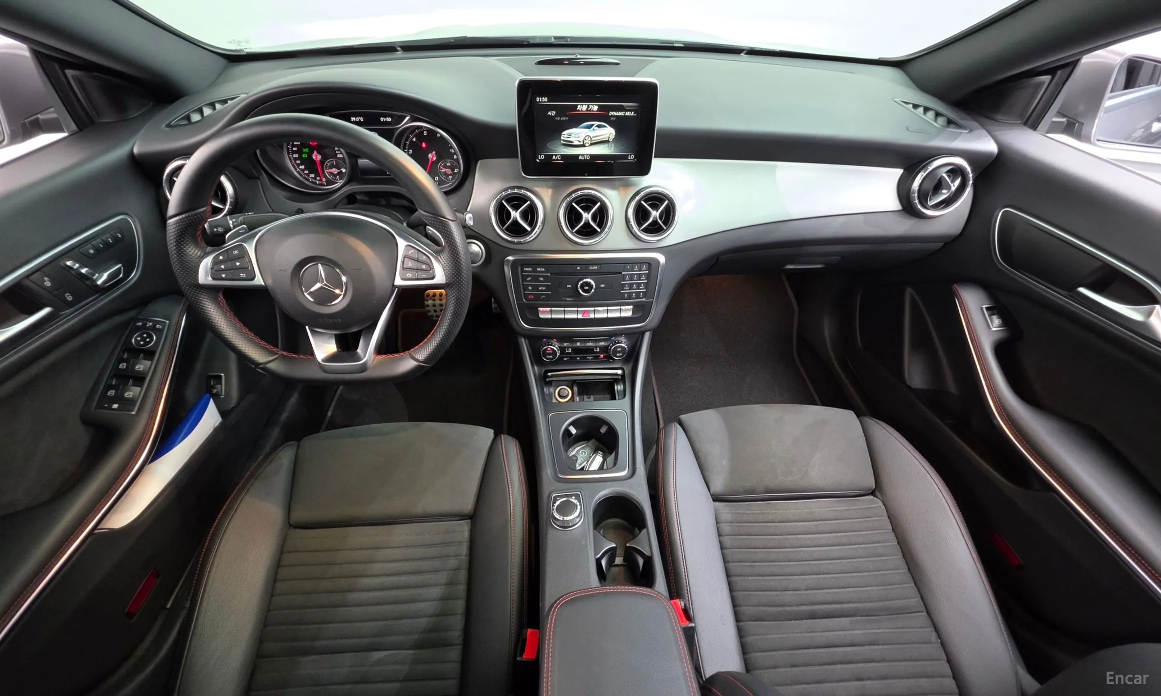 Mercedes Benz CLA-Class C117 превью 7