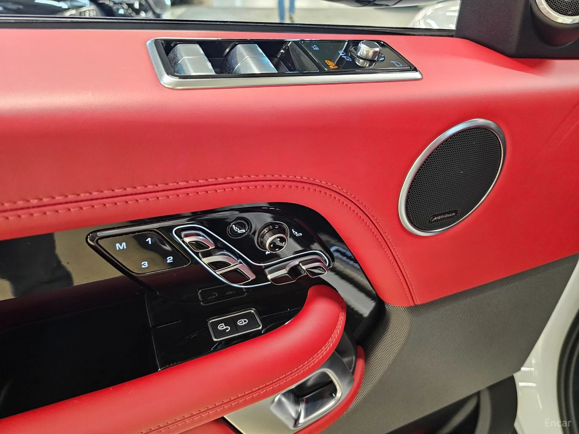 Land Rover Range Rover 4th Generation превью 13