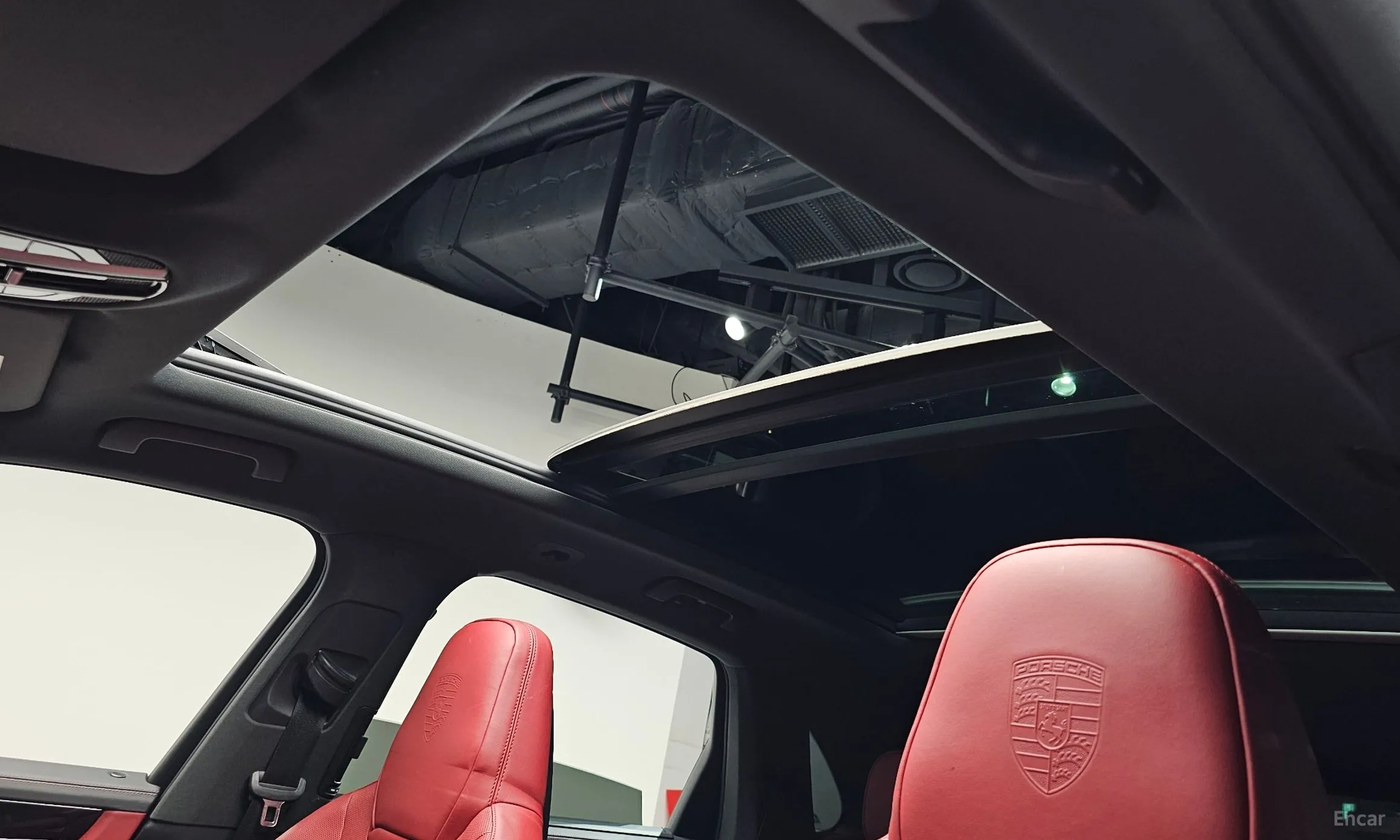 Porsche Cayenne (PO536) превью 17