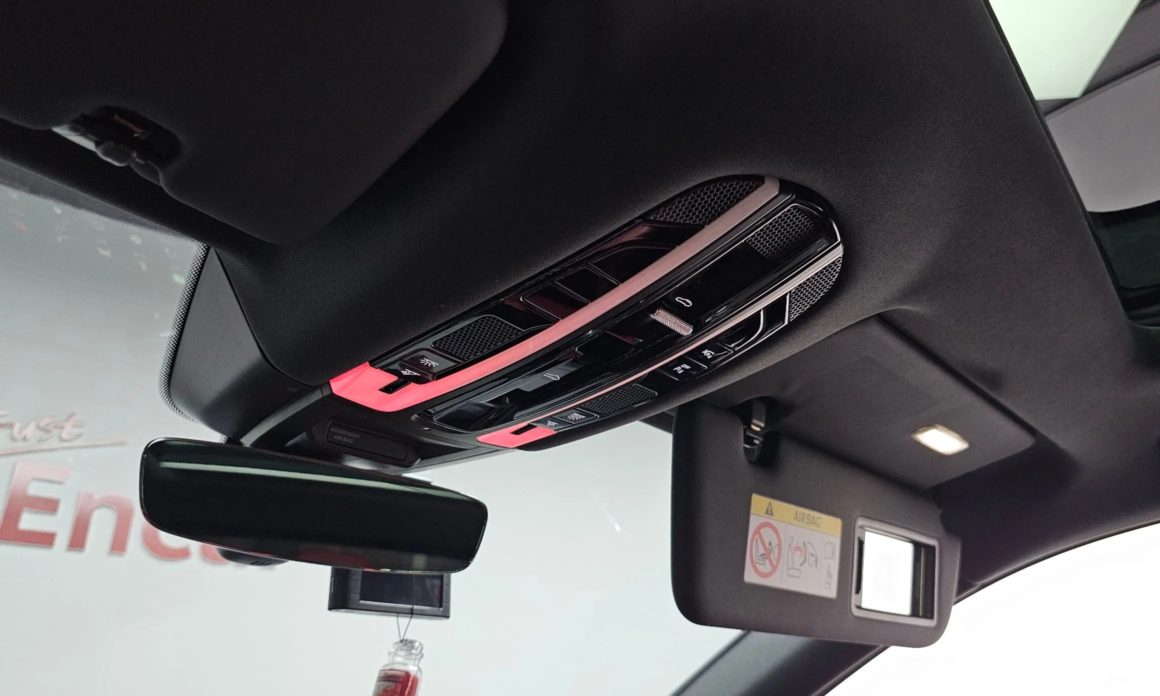 Porsche Cayenne (PO536) превью 18