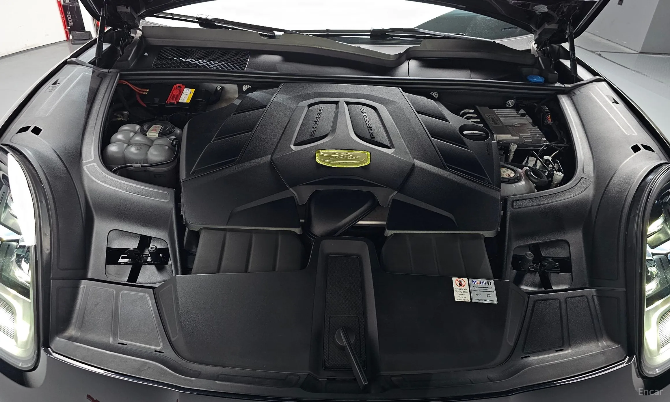 Porsche Cayenne (PO536) превью 6