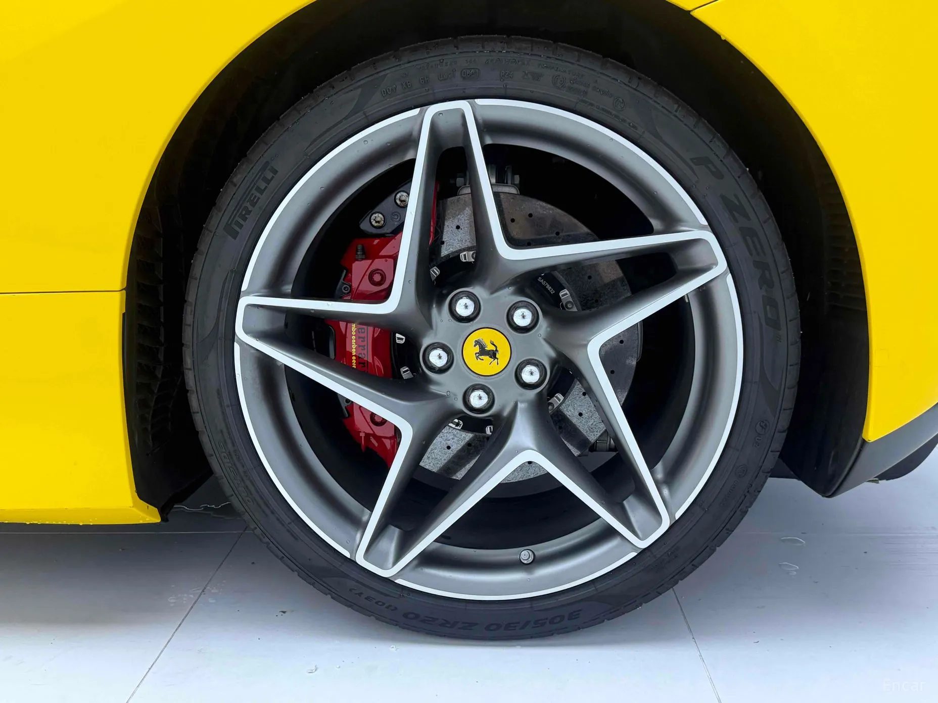 Ferrari F8 Spider превью 11