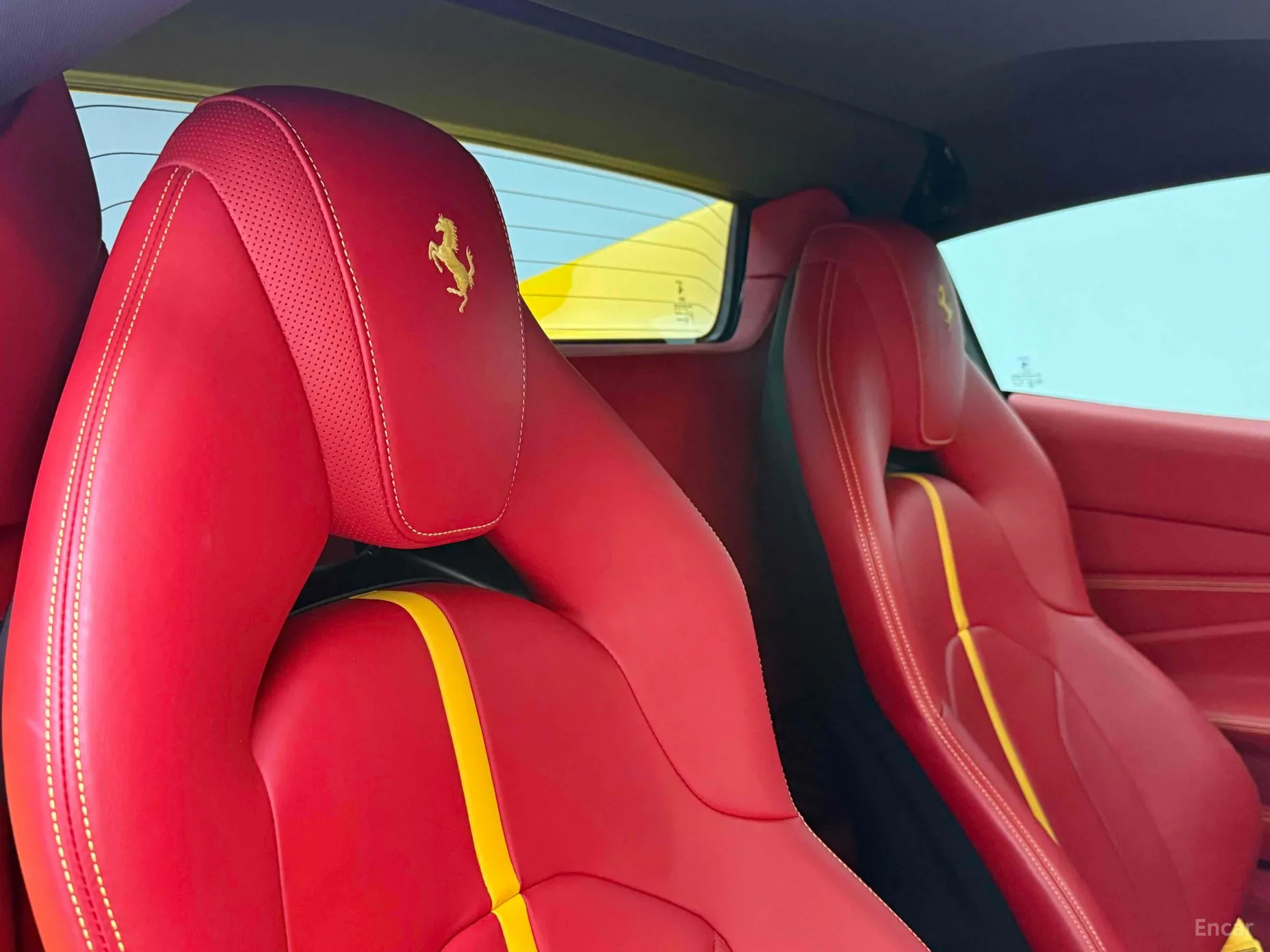 Ferrari F8 Spider превью 14