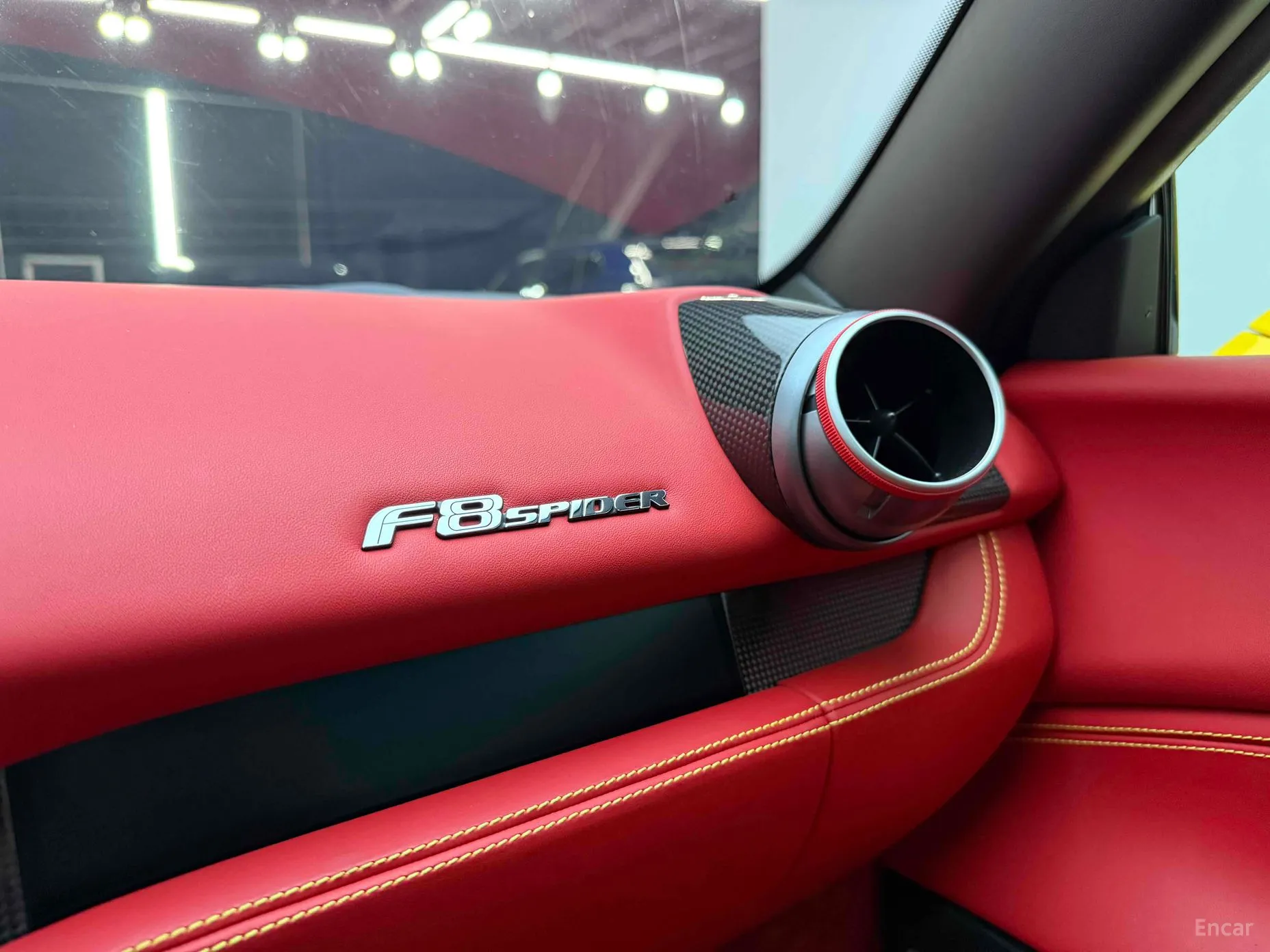 Ferrari F8 Spider превью 16