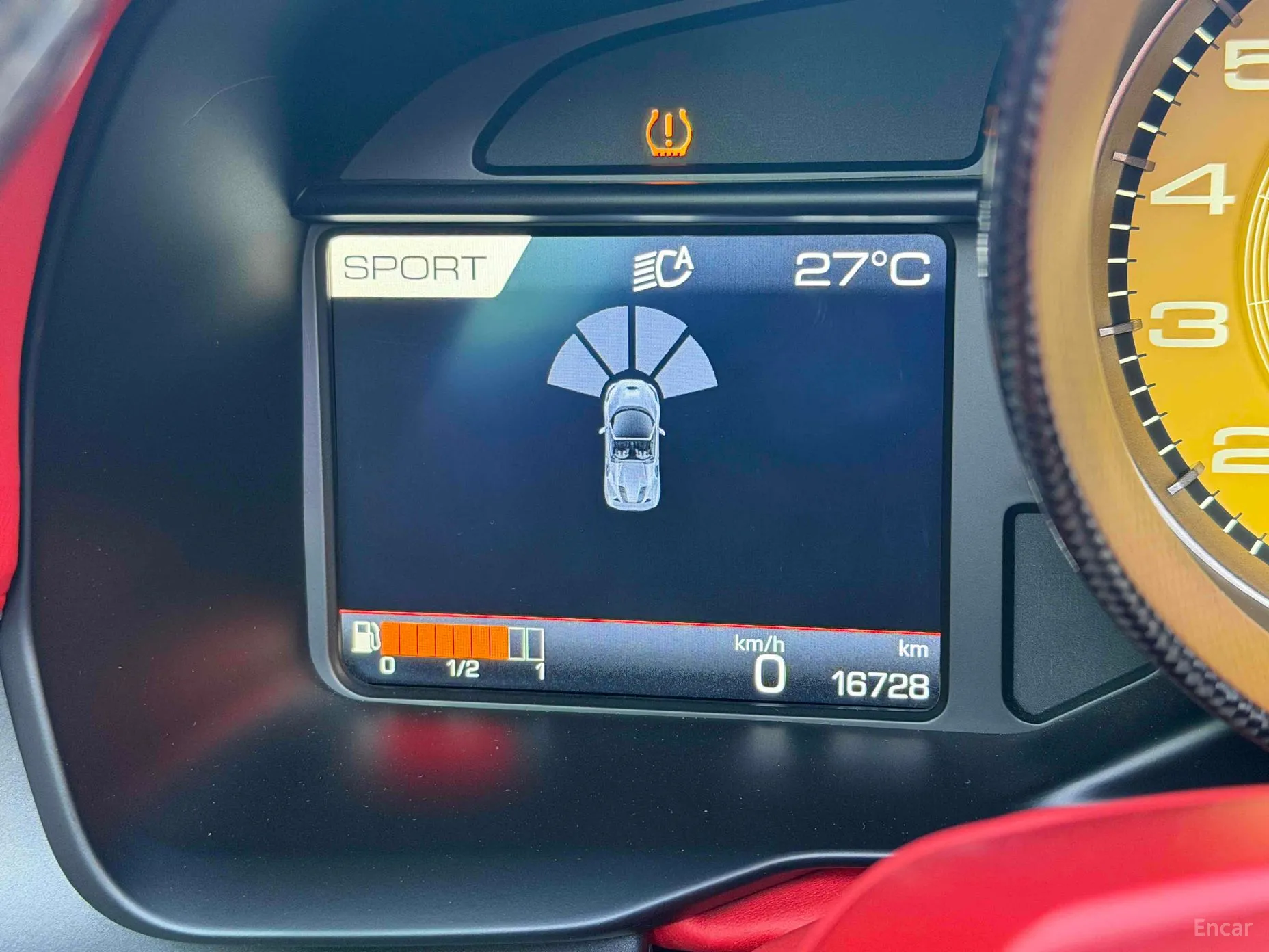 Ferrari F8 Spider превью 20