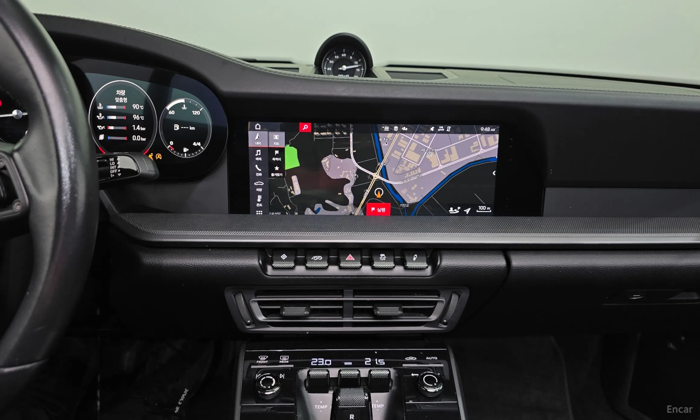 Porsche 911 (992) превью 14