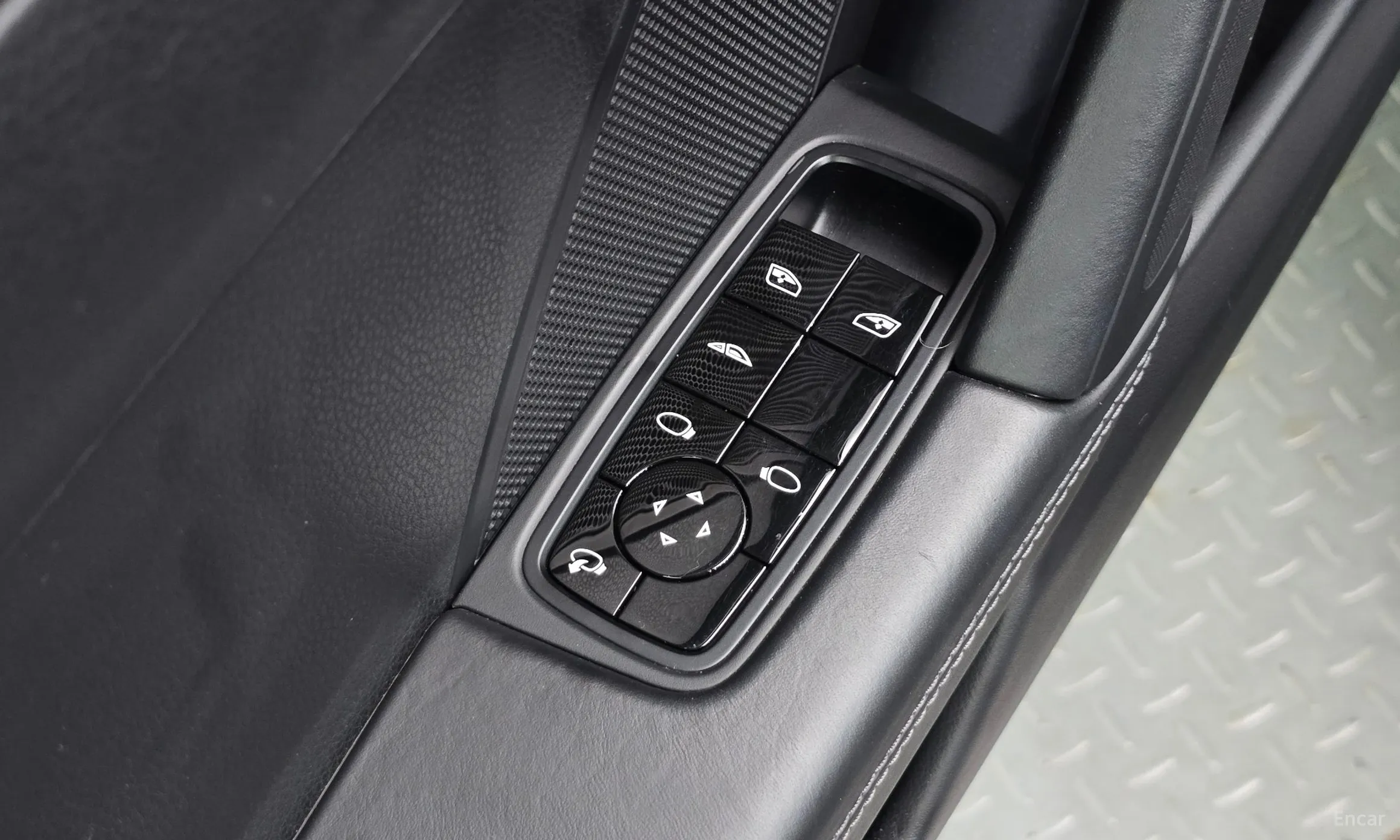 Porsche 911 (992) превью 20