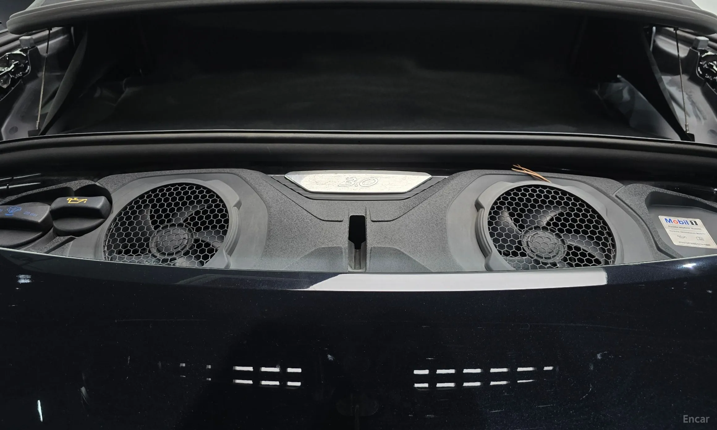 Porsche 911 (992) превью 6