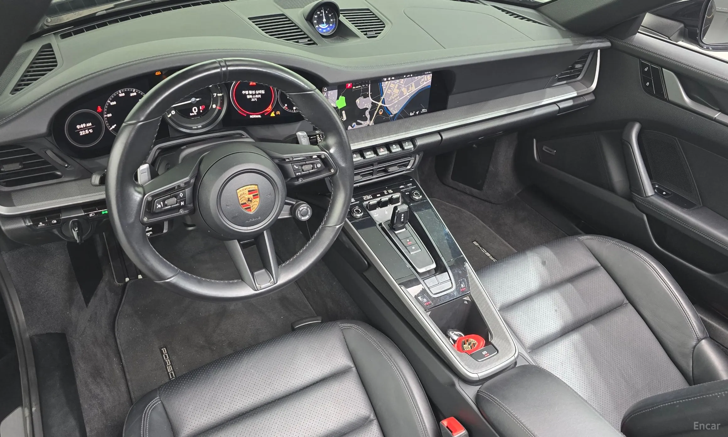 Porsche 911 (992) превью 7