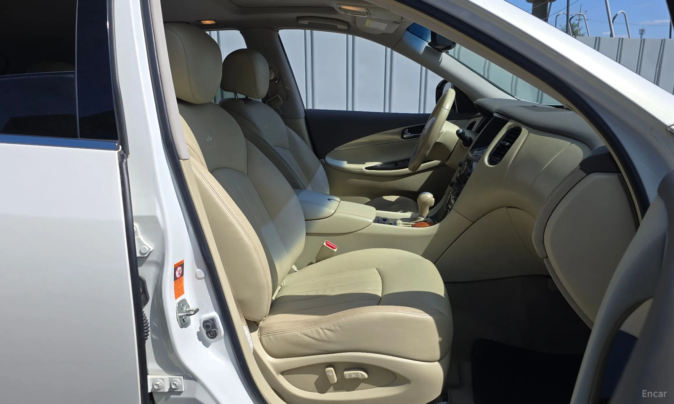 Infiniti EX35 превью 11