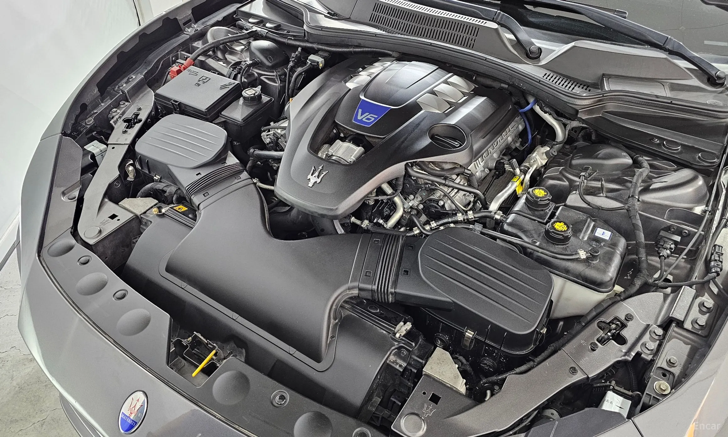 Maserati Ghibli превью 6