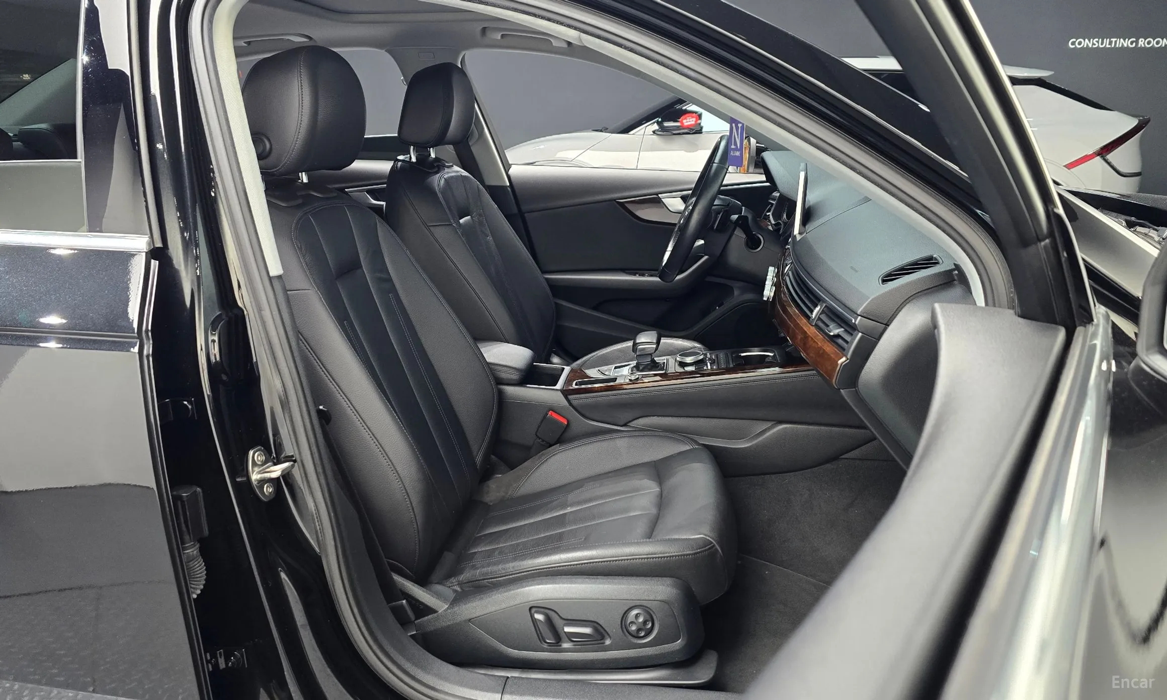 Audi A4 (B9) превью 10