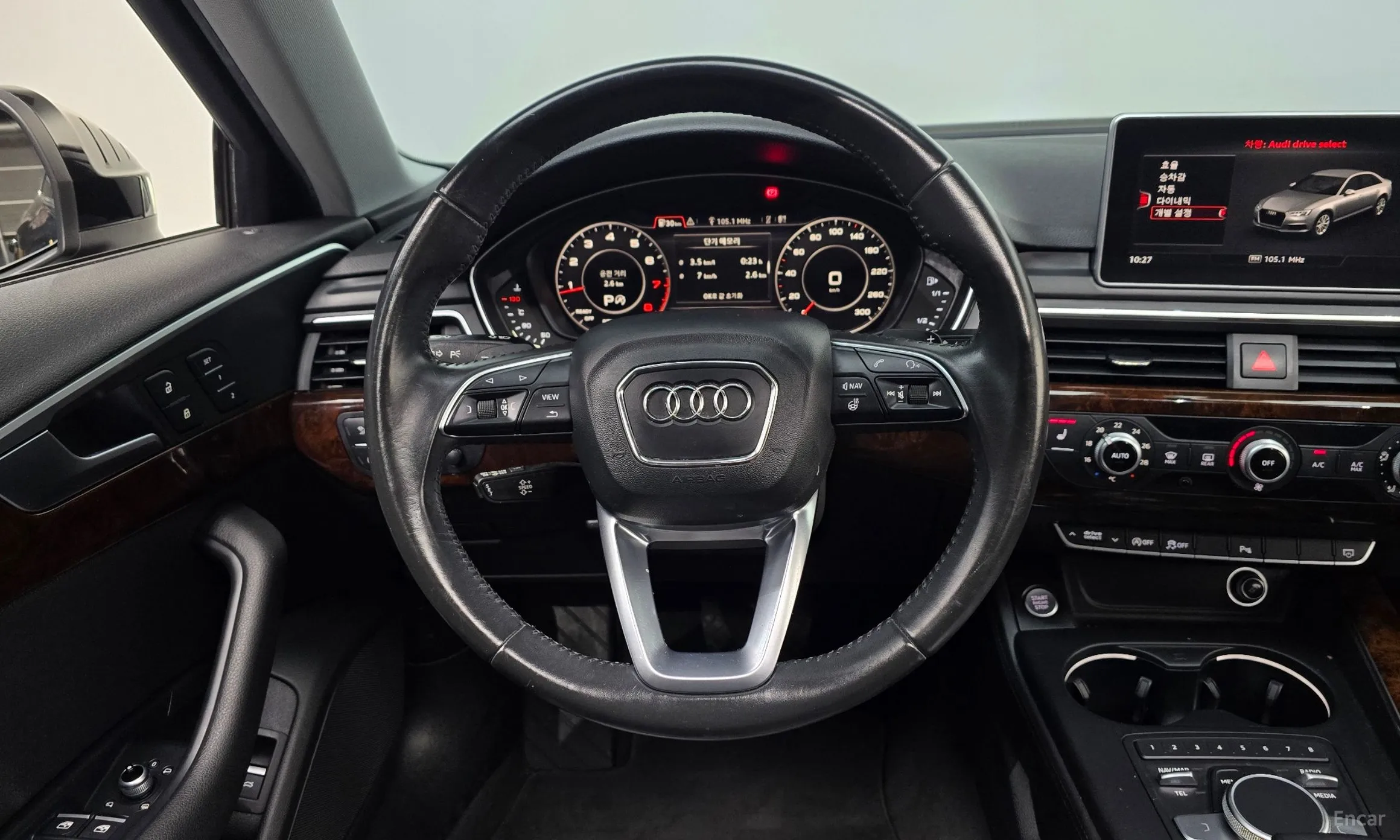 Audi A4 (B9) превью 13
