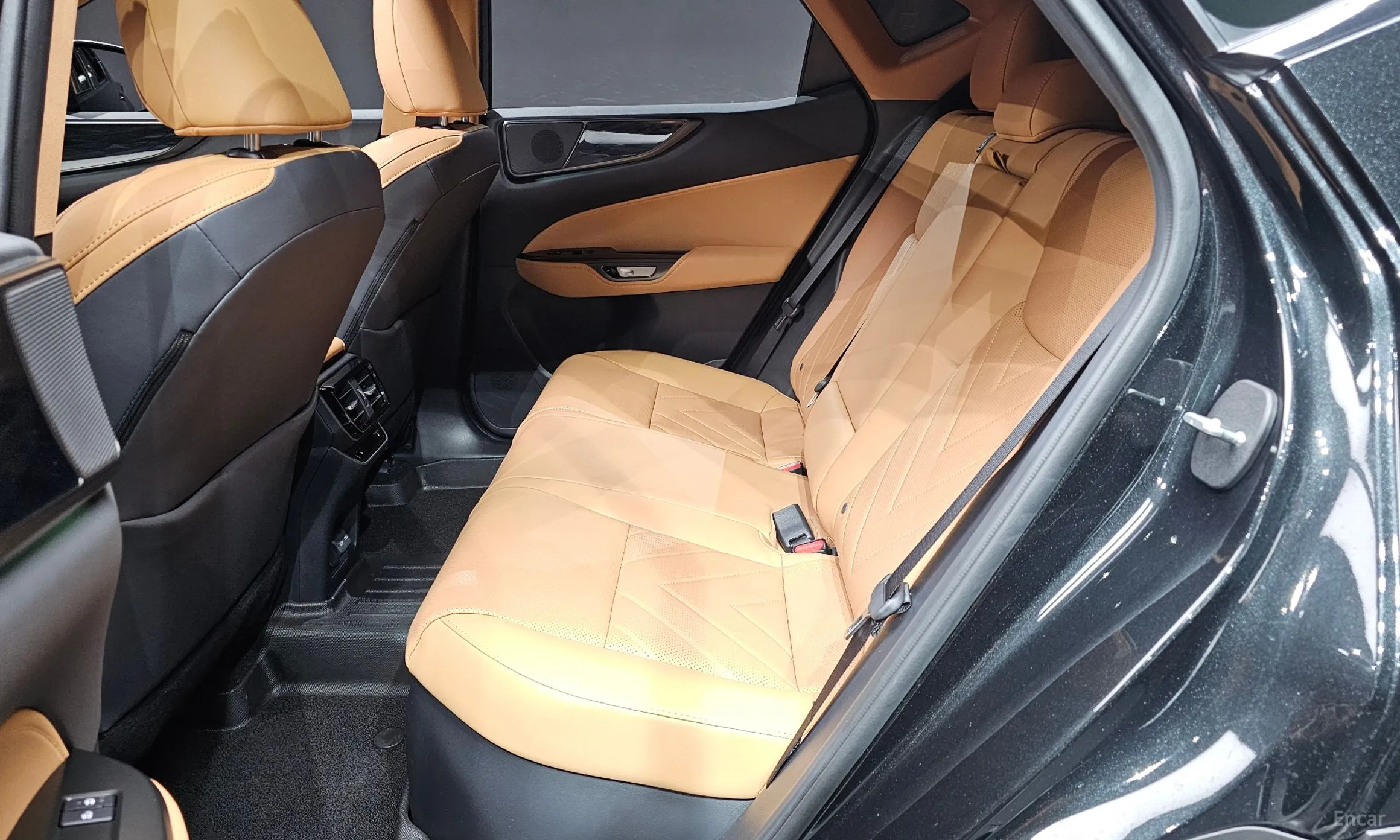 Lexus NX350h Gen 2 превью 12