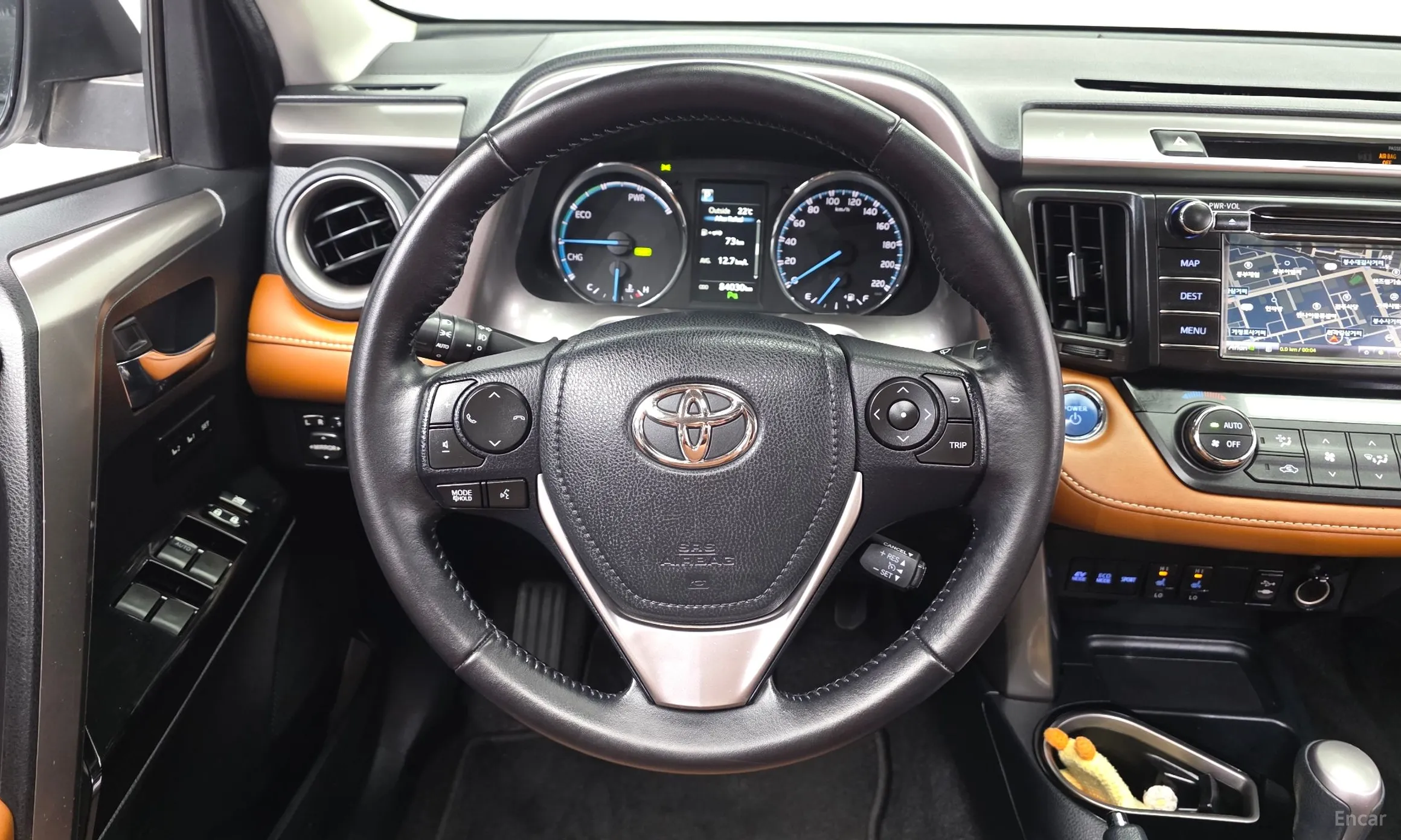 Toyota RAV4 превью 13