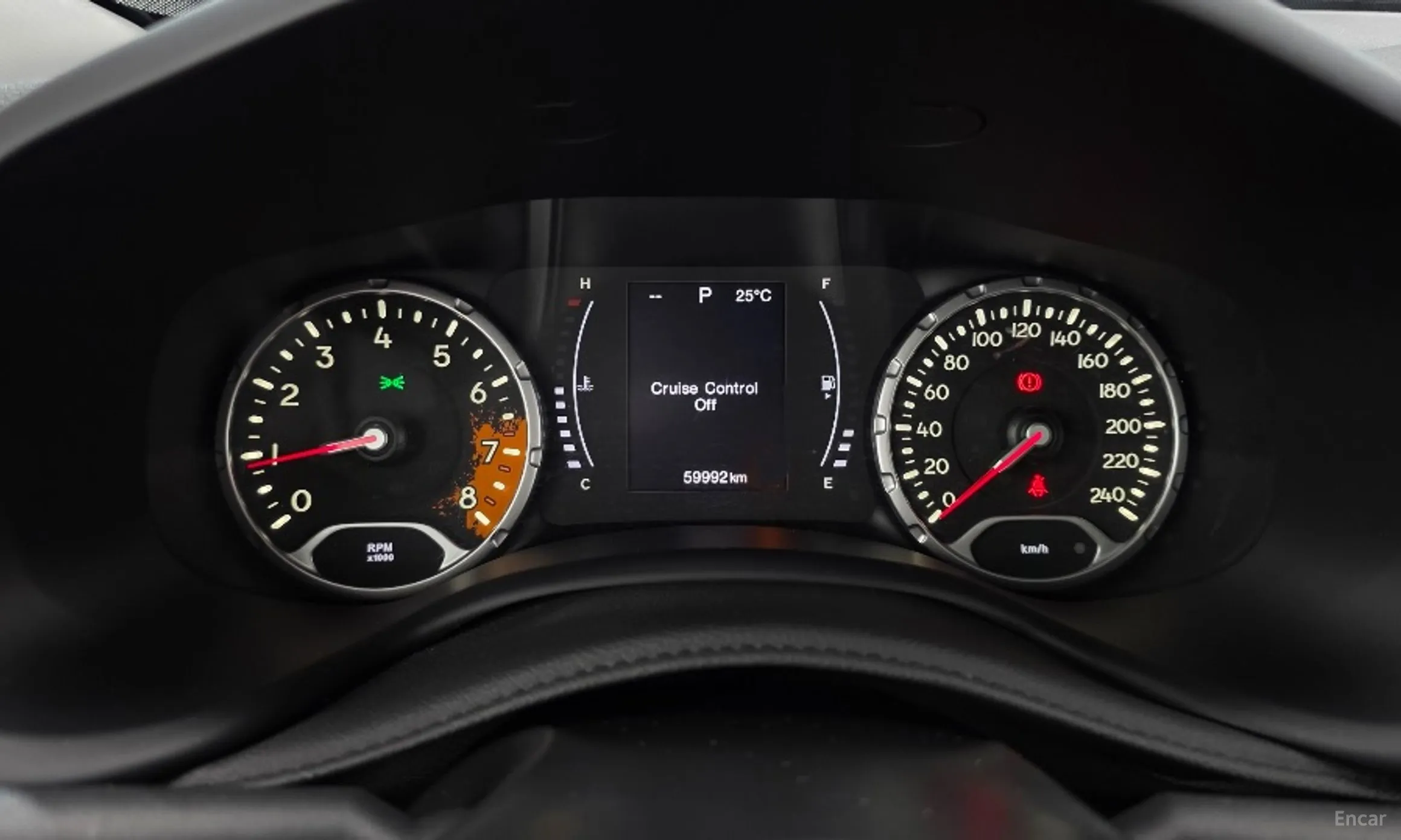 Jeep Renegade превью 8