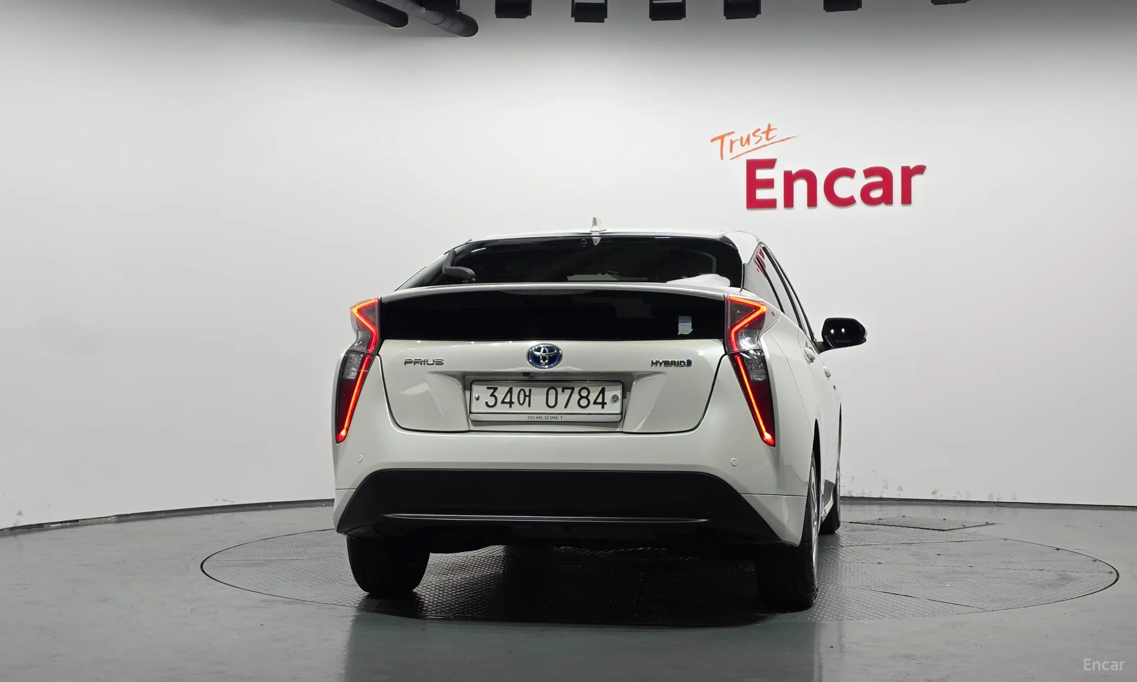 Toyota Prius 4th Generation превью 4