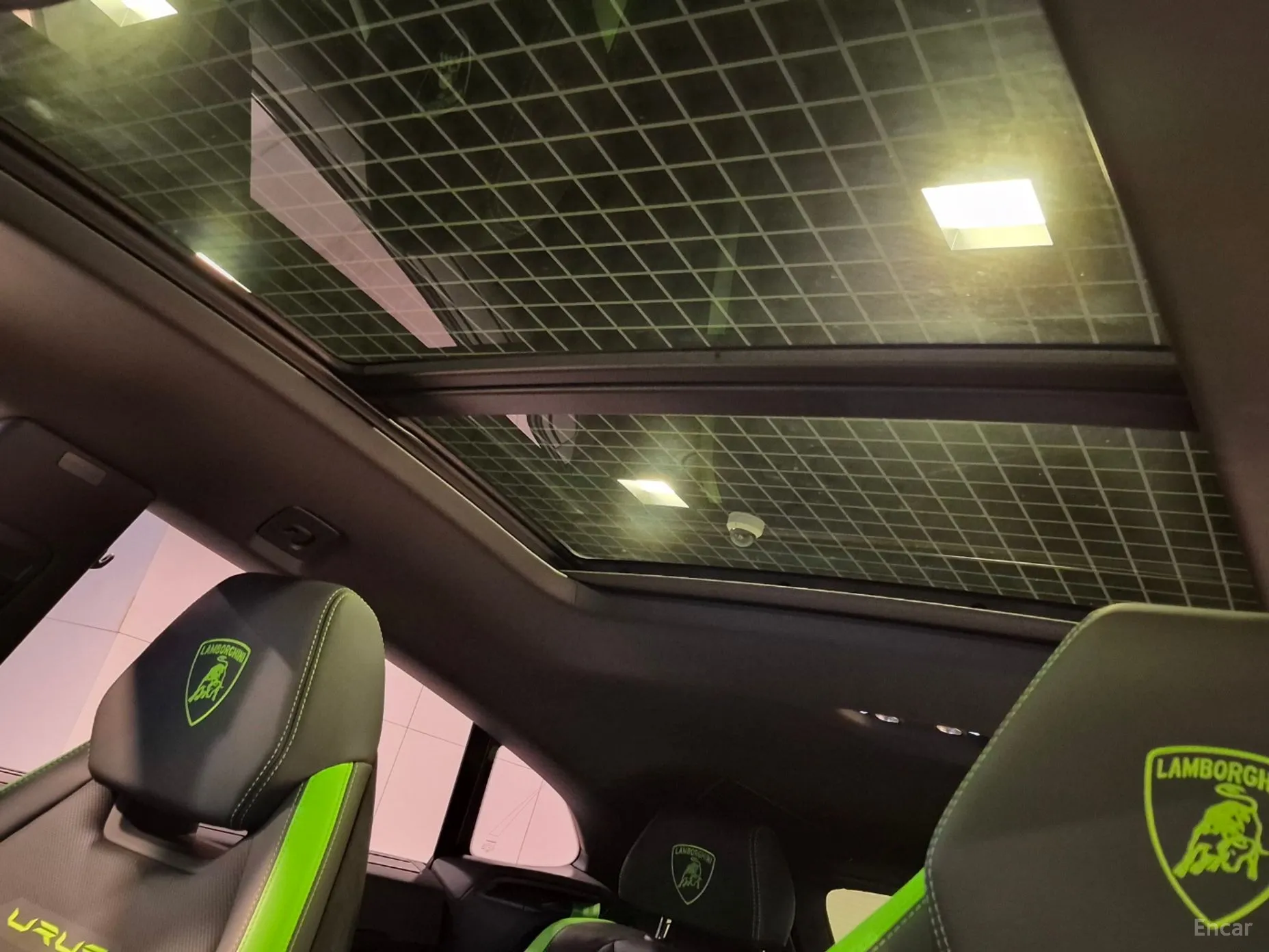 Lamborghini Urus превью 17