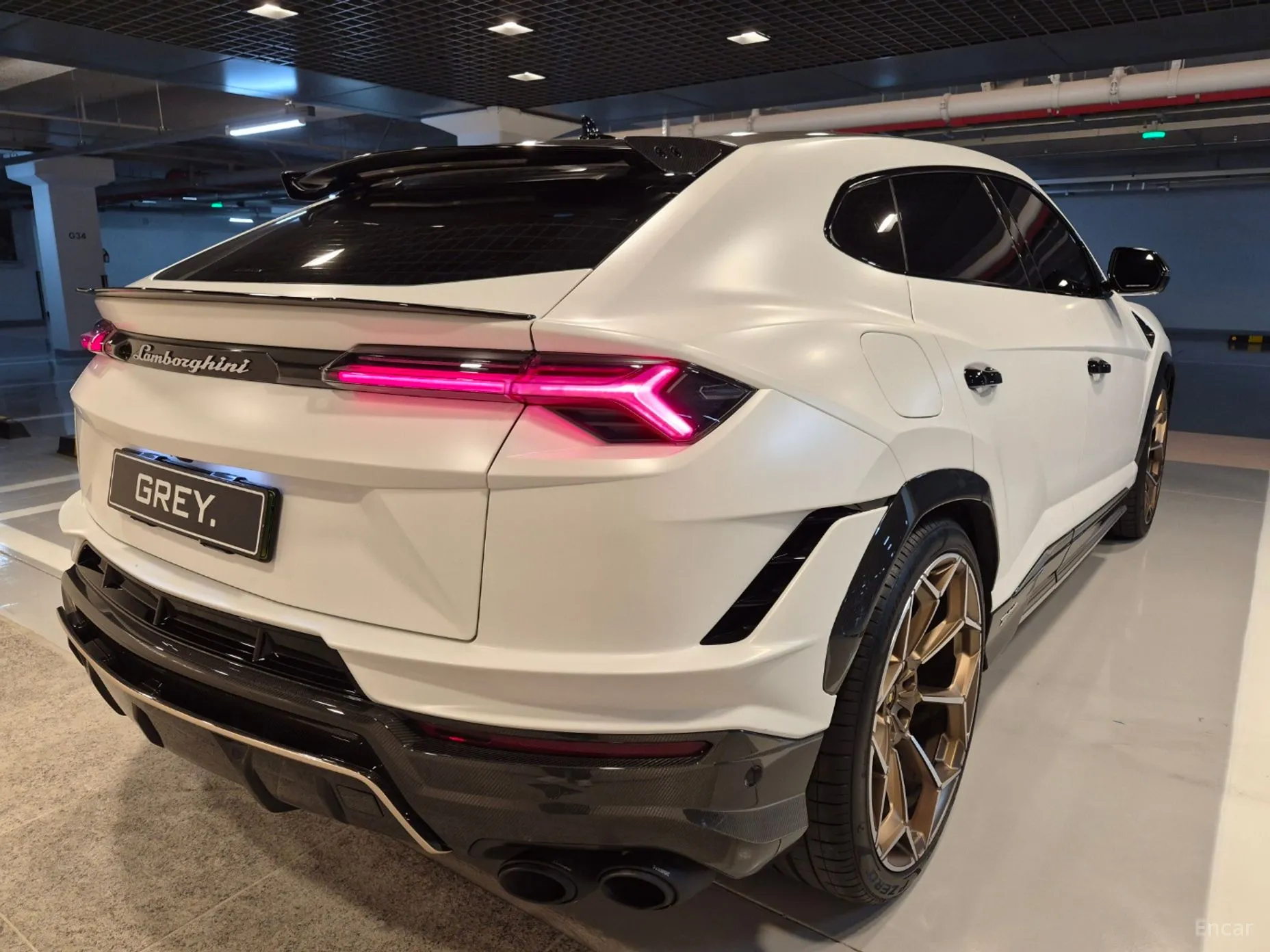 Lamborghini Urus превью 8