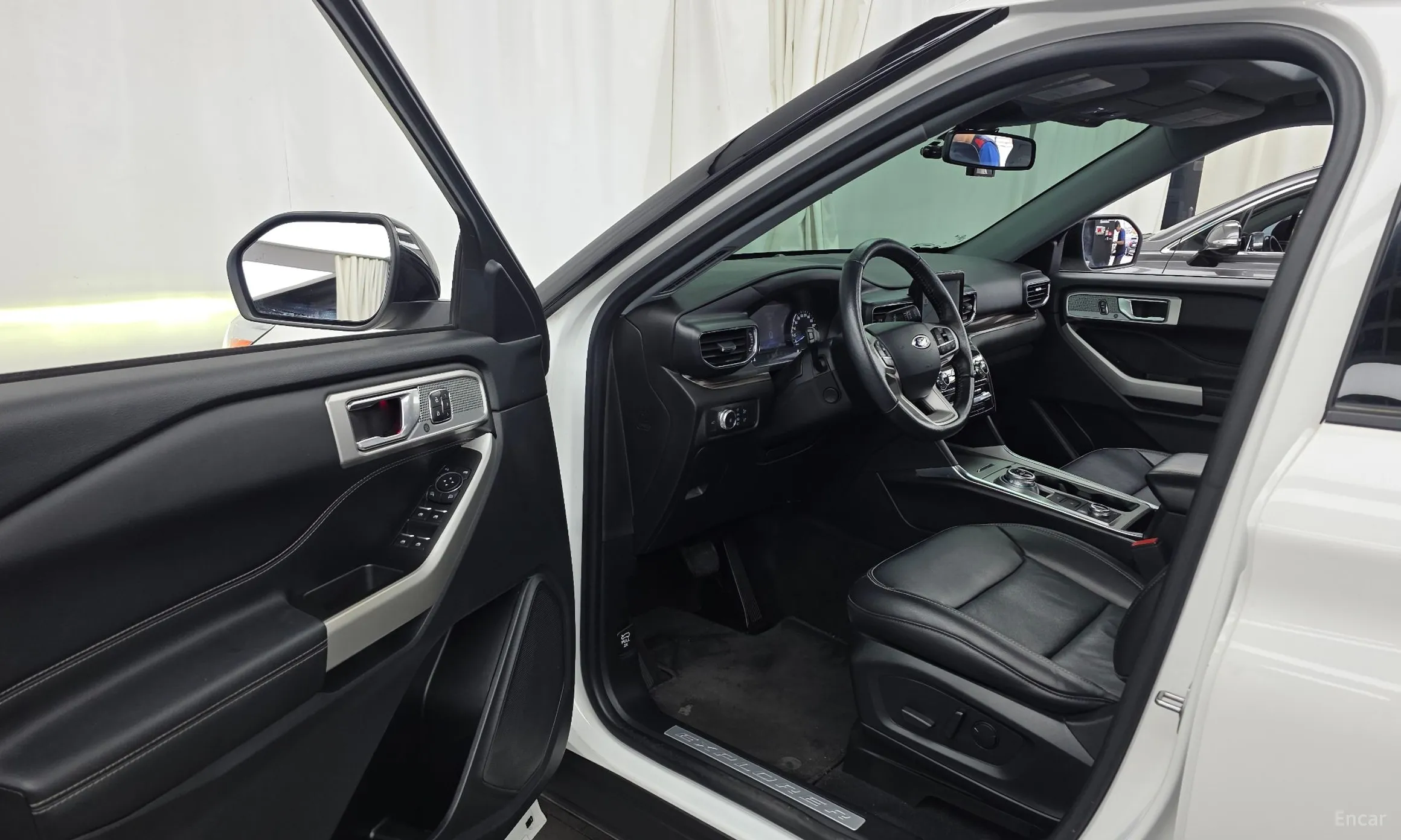 Ford Explorer 6th Generation превью 10