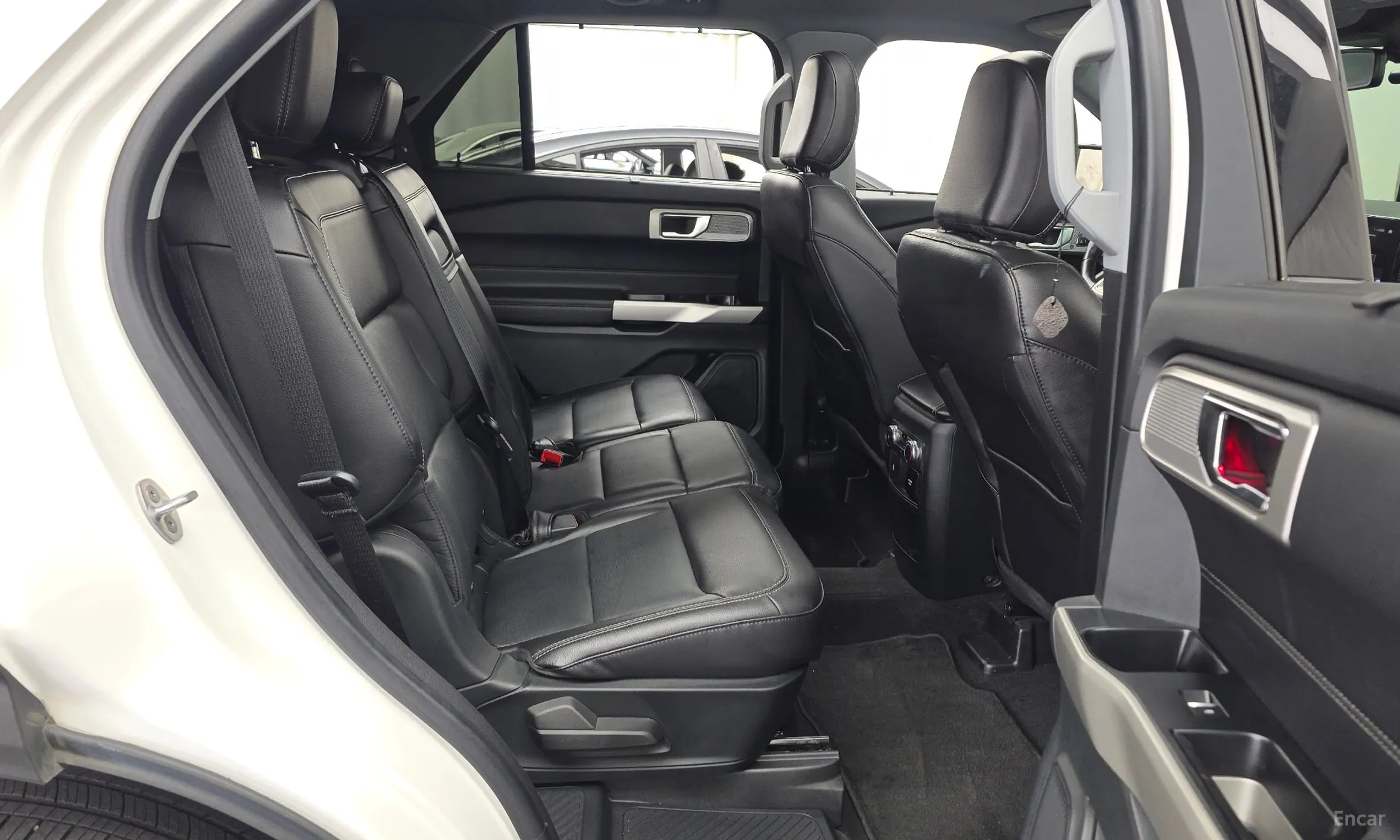 Ford Explorer 6th Generation превью 12