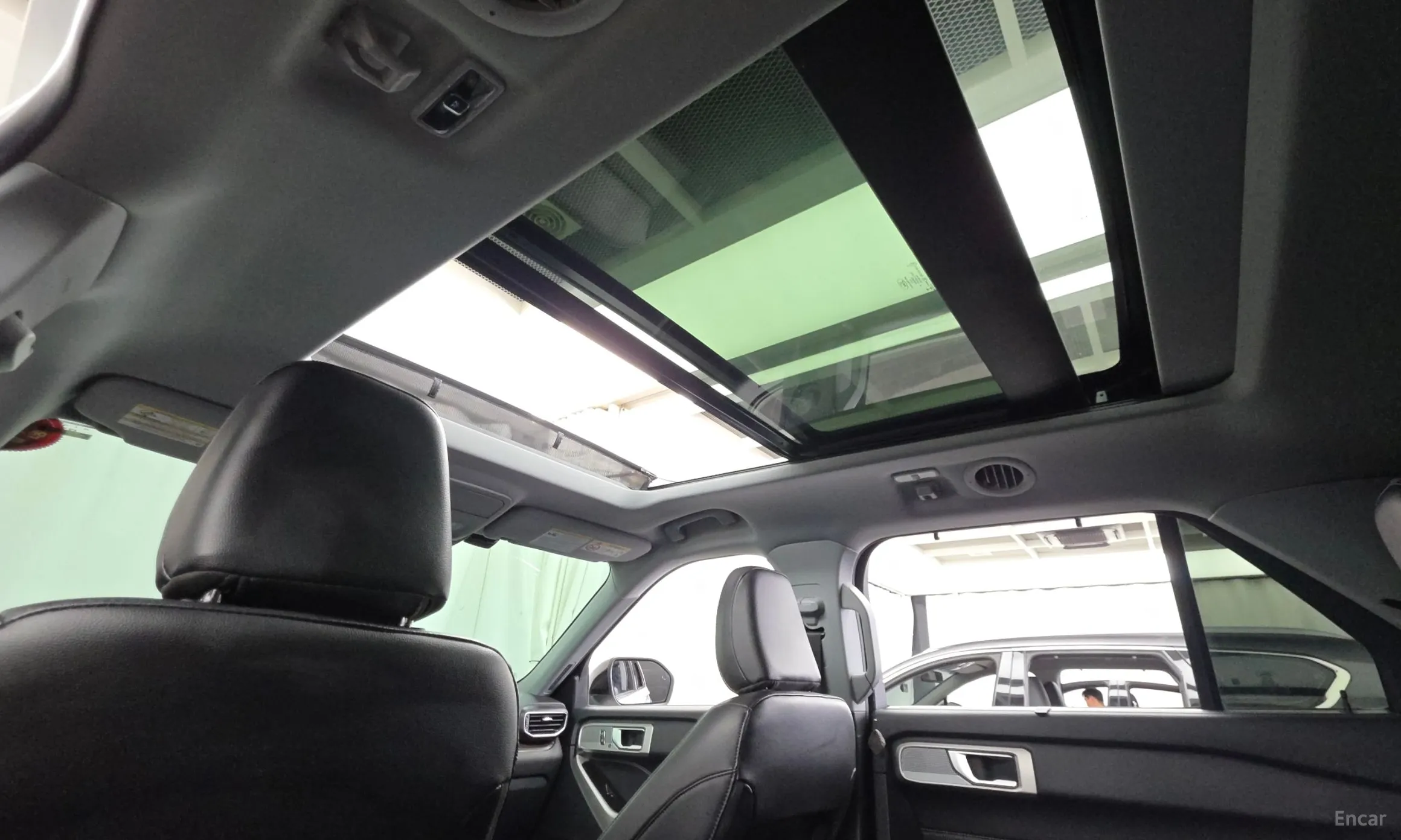 Ford Explorer 6th Generation превью 18