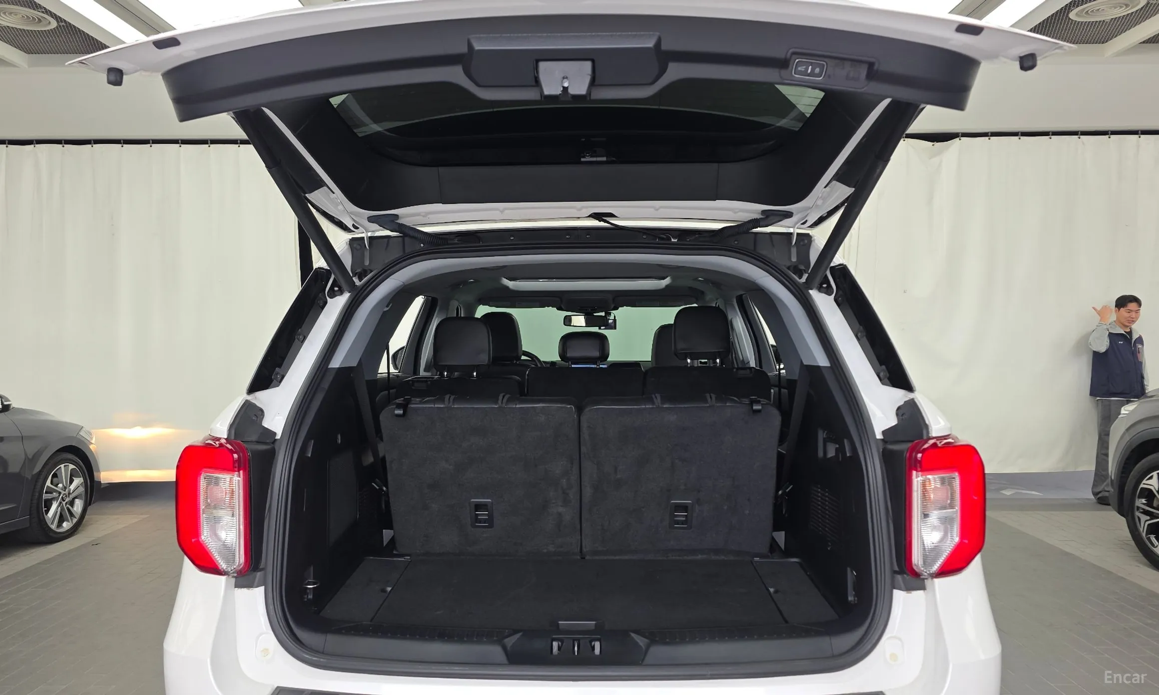 Ford Explorer 6th Generation превью 20