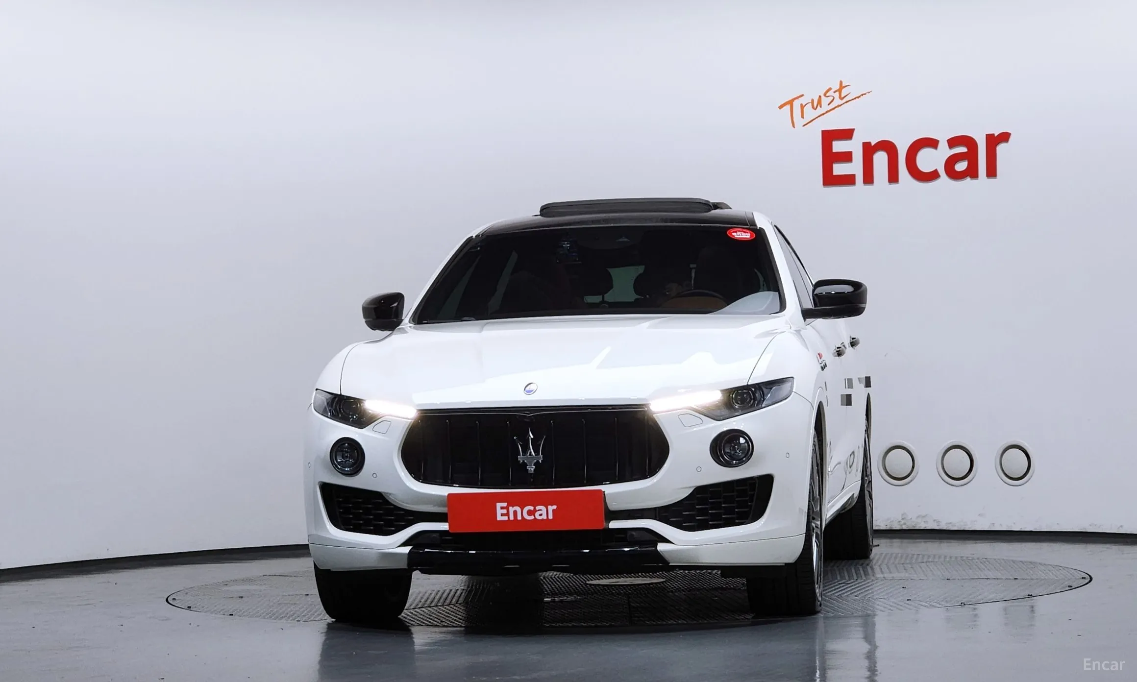 Maserati Levante превью 3