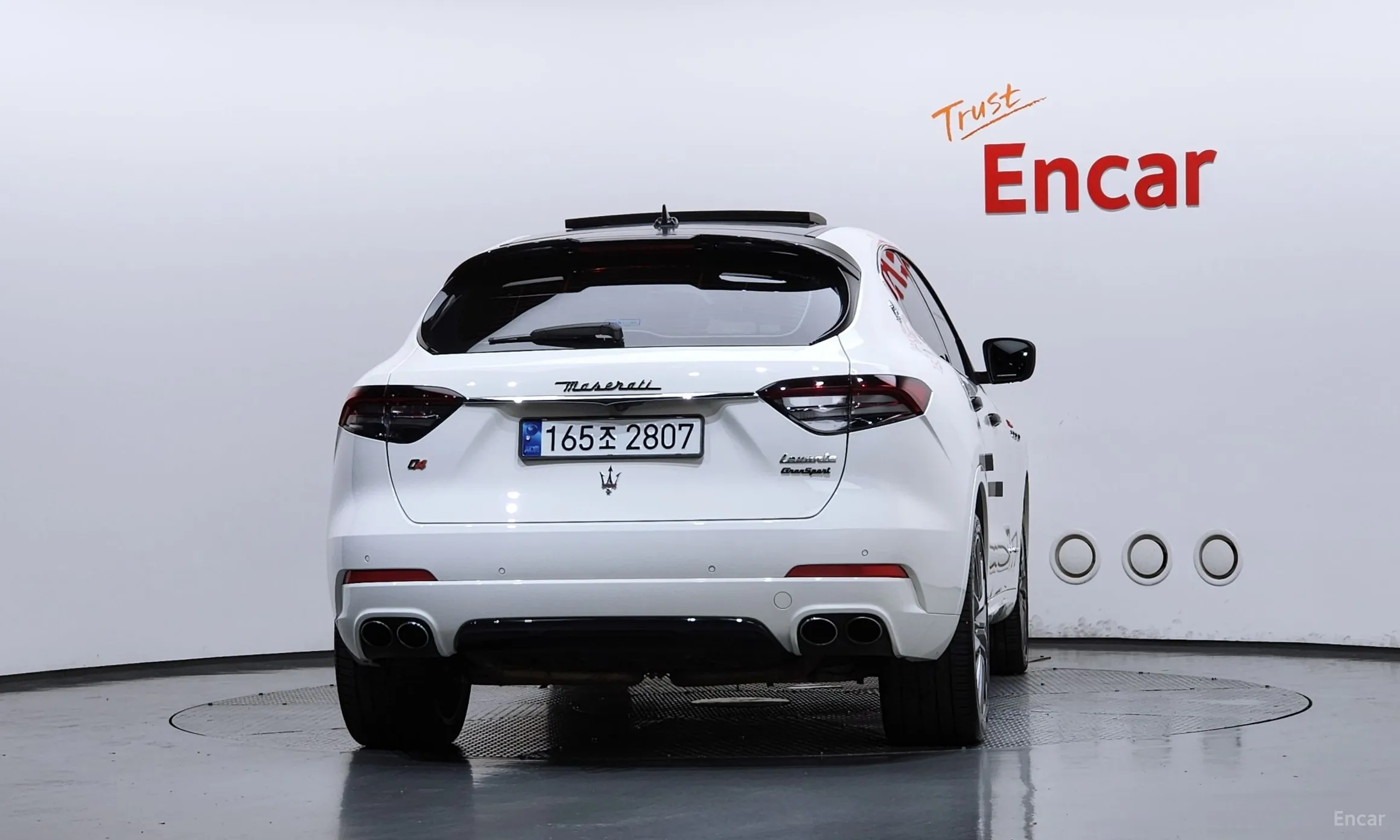 Maserati Levante превью 4